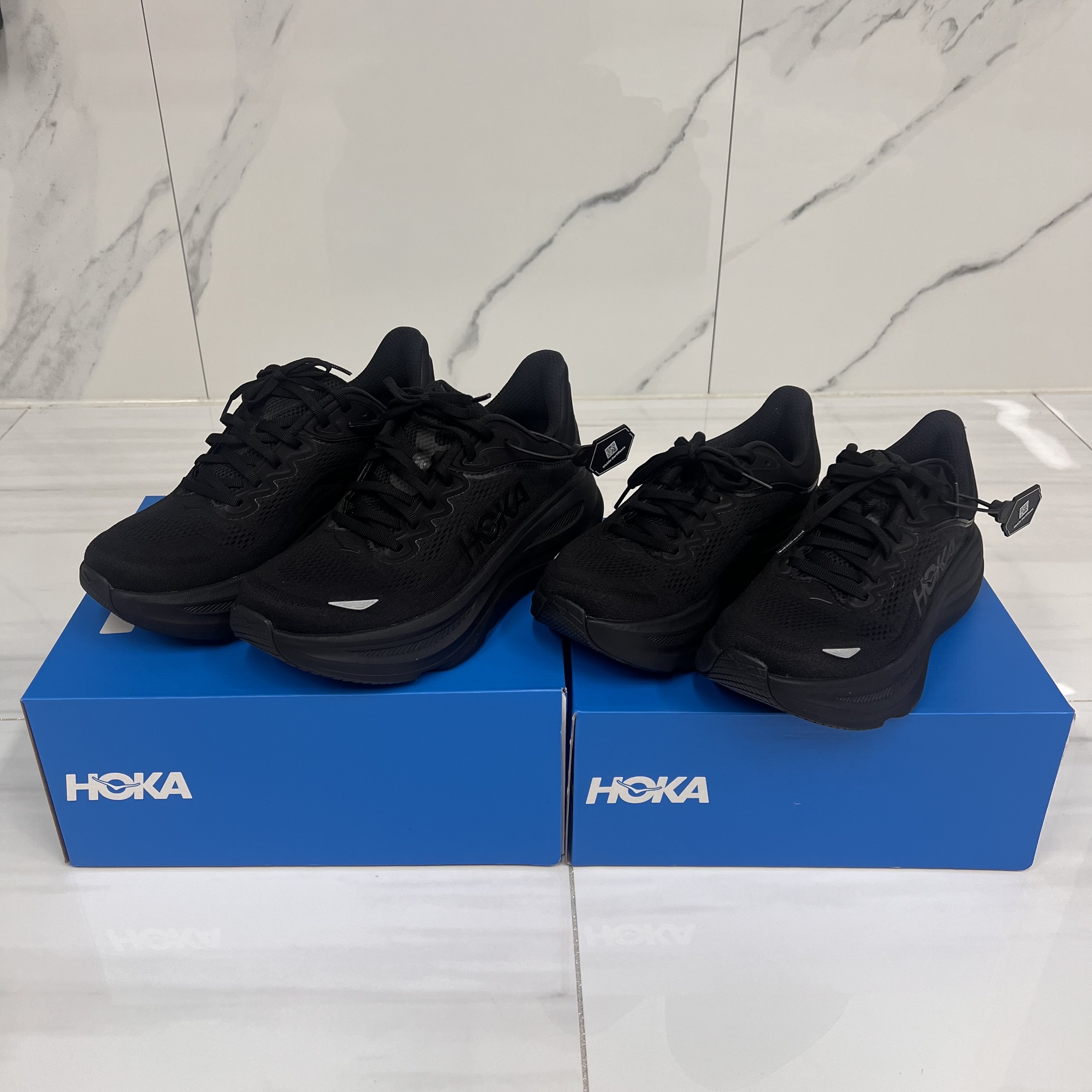 (W) Hoka Bondi 9 Black - Regular, Hoka Bondi 9 Black - Regular 착용 스타일