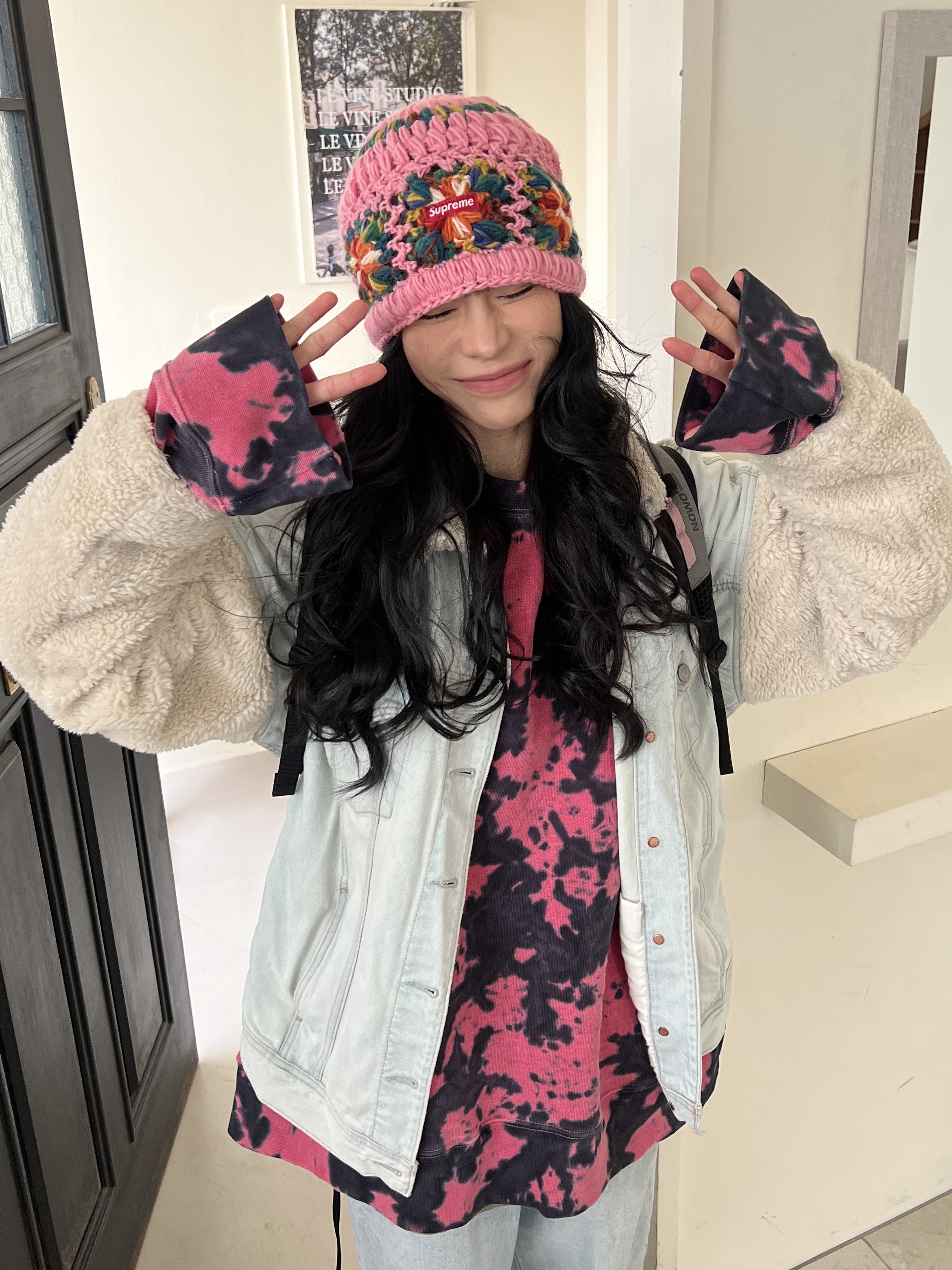 Supreme Crochet Beanie Pink - 25SS 착용 스타일