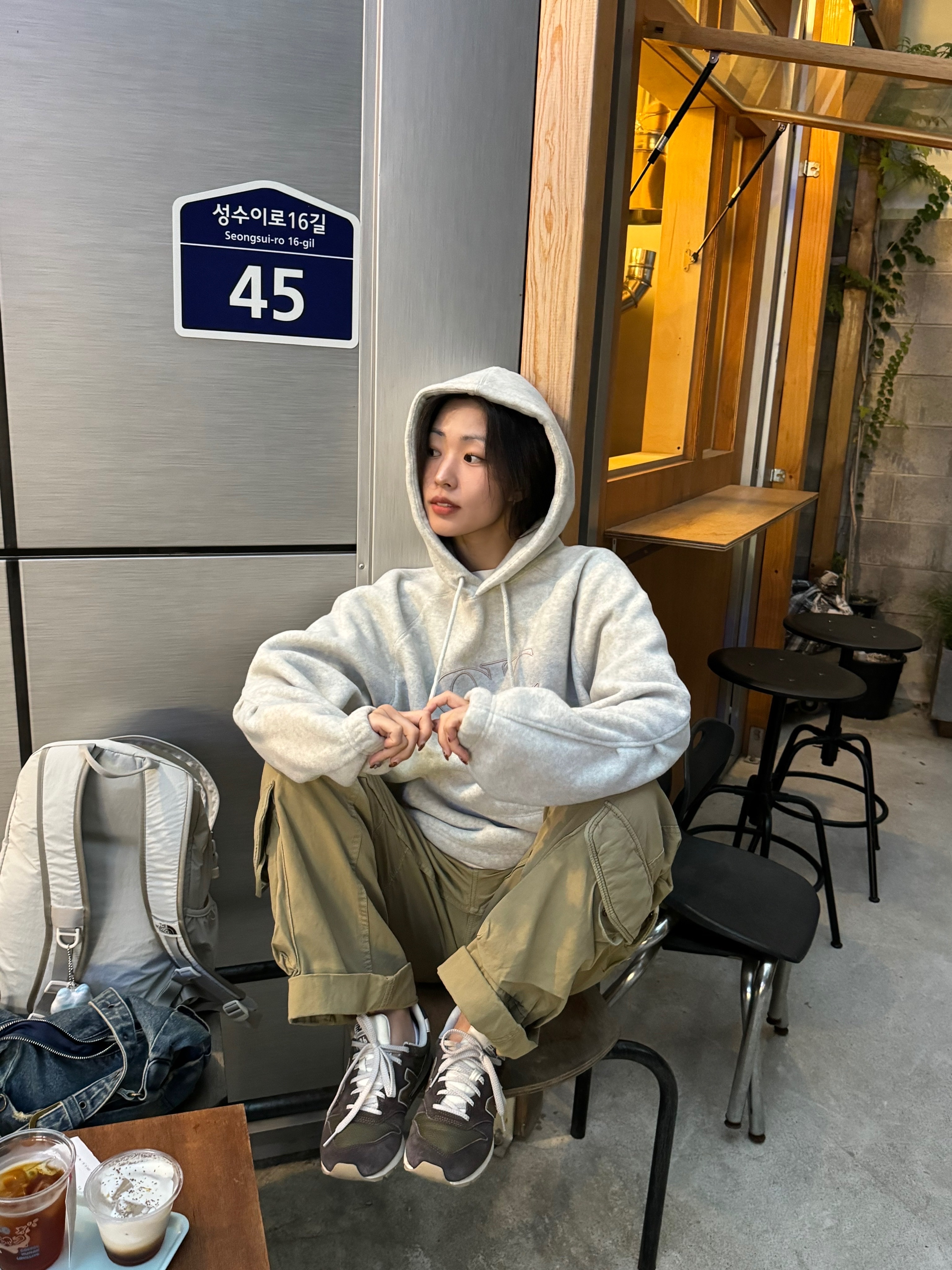 뉴발란스 996 브라운 착용 스타일 - 3