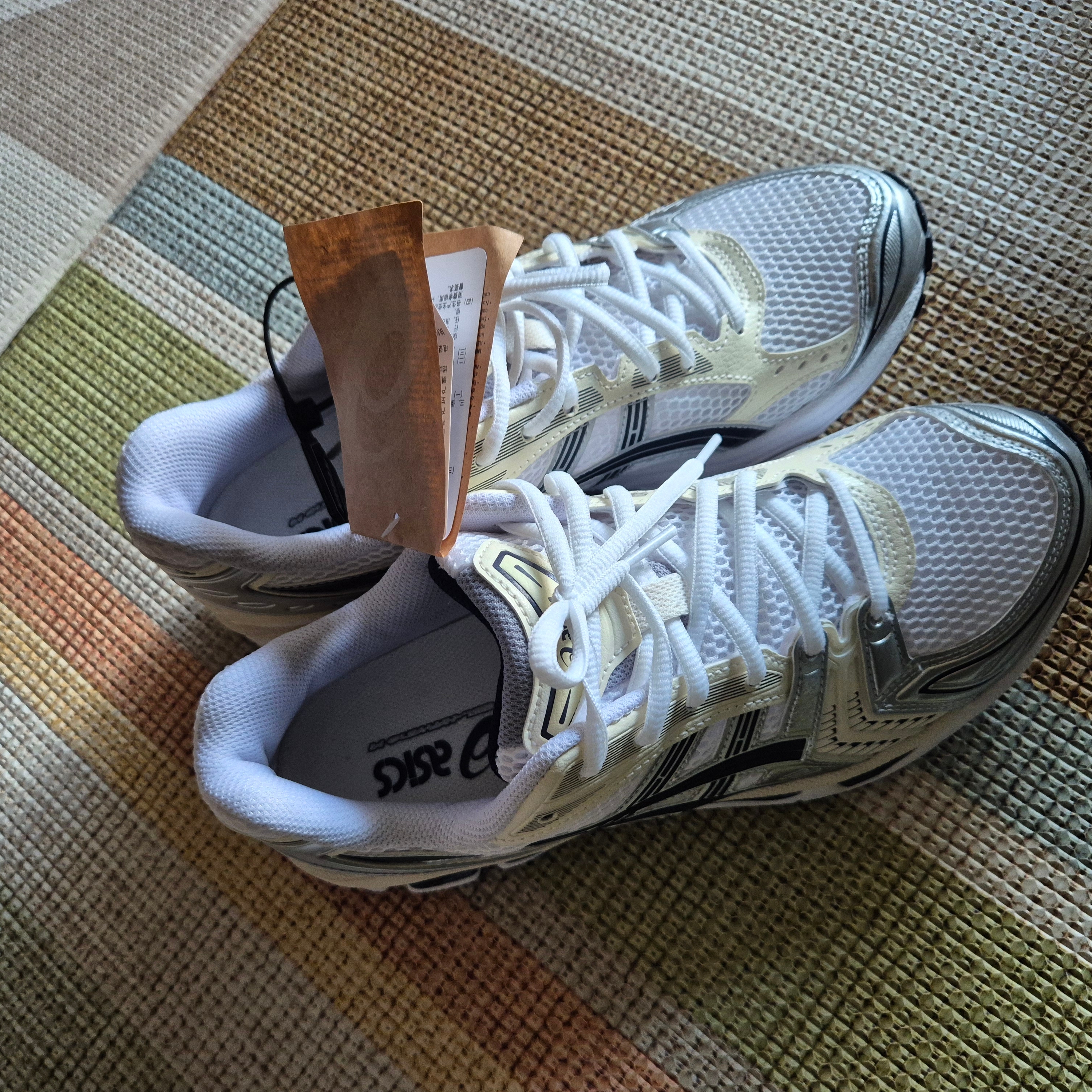 (W) Asics Gel-Kayano 14 White Midnight 착용 스타일 - 3