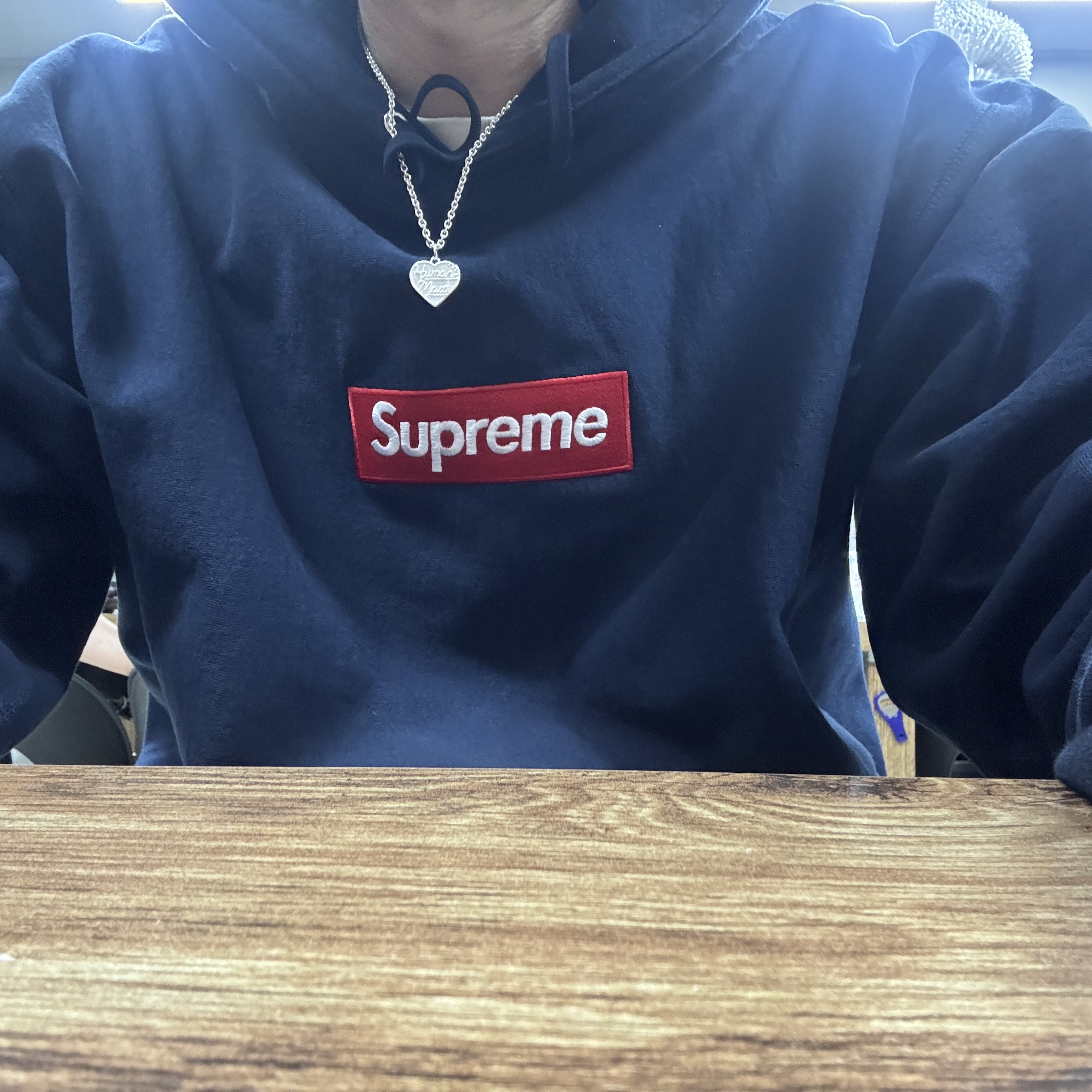 Supreme Box Logo Hooded Sweatshirt Navy - 24FW, Human Made Heart Silver Necklace Silver 착용 스타일