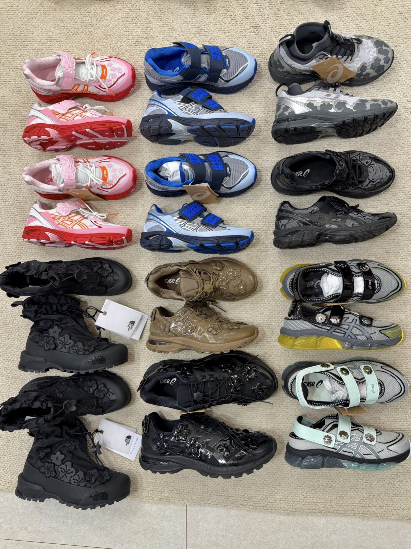 The North Face x Cecilie Bahnsen Glenclyffe Gaiter TNF Black, Asics x Cecilie Bahnsen Gel-Terrain MT Pure Silver 착용 스타일 - 4