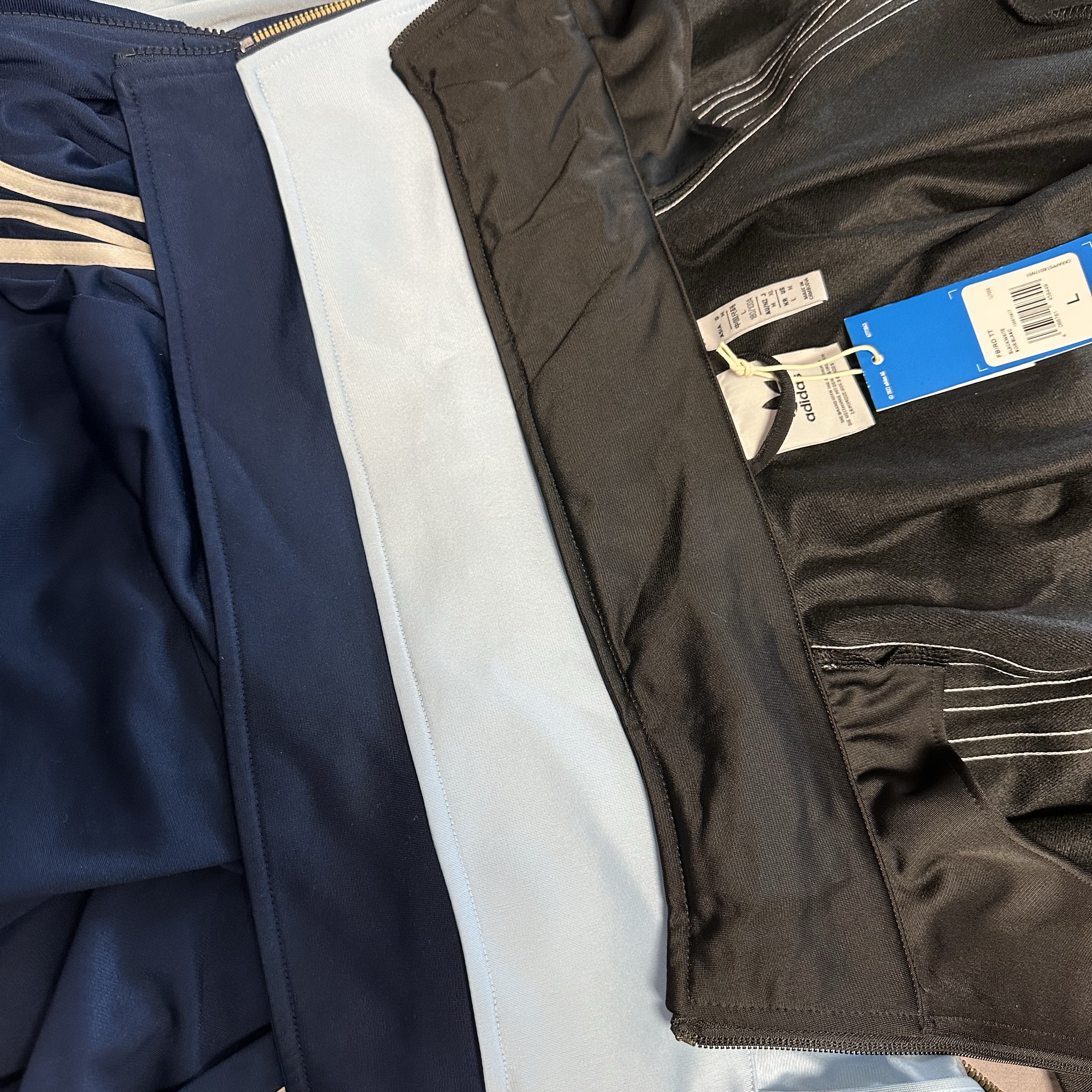 Adidas Adicolor Classics Firebird Track Top Black - KR Sizing, (W) Adidas Firebird Badge Track Top Clear Sky - KR Sizing 착용 스타일