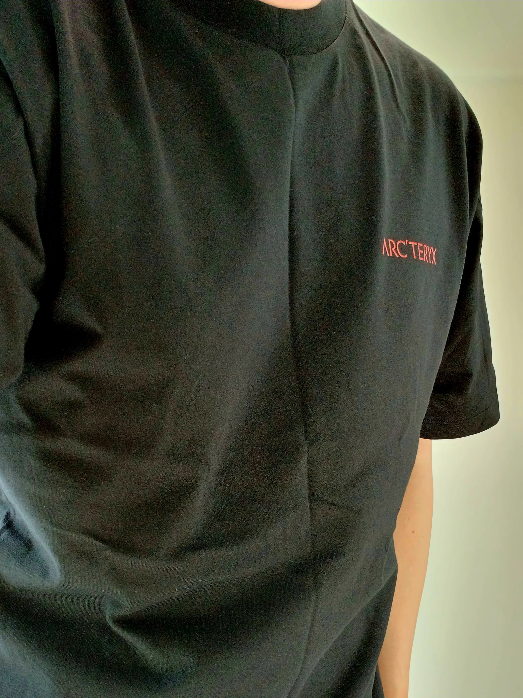 Arc'teryx Kragg SL Cotton Blurred Bird SS T-Shirt Black Dynasty, Arc'teryx Keyring Metal 착용 스타일 - 6