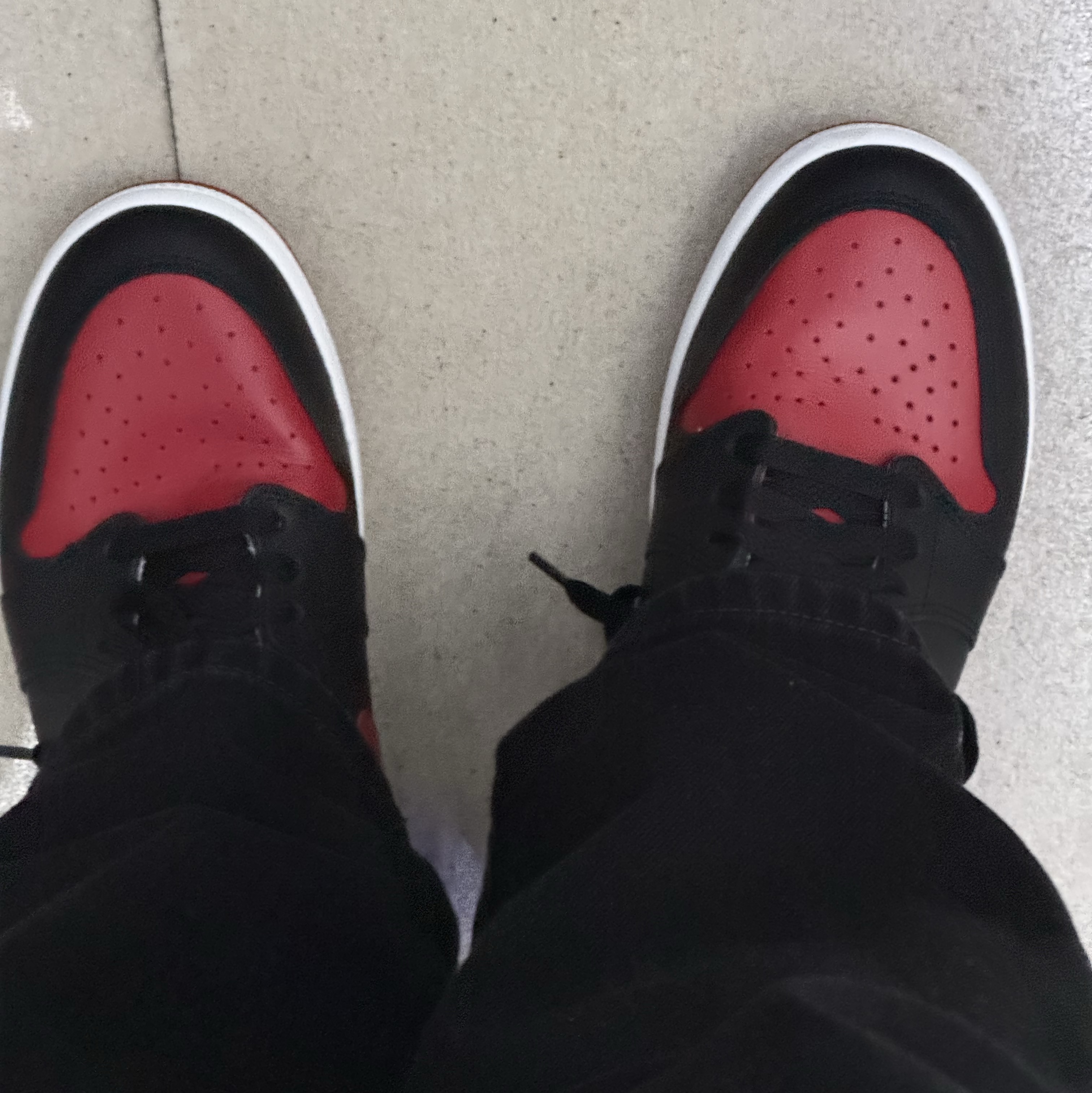 Jordan 1 High 85 Bred 착용 스타일
