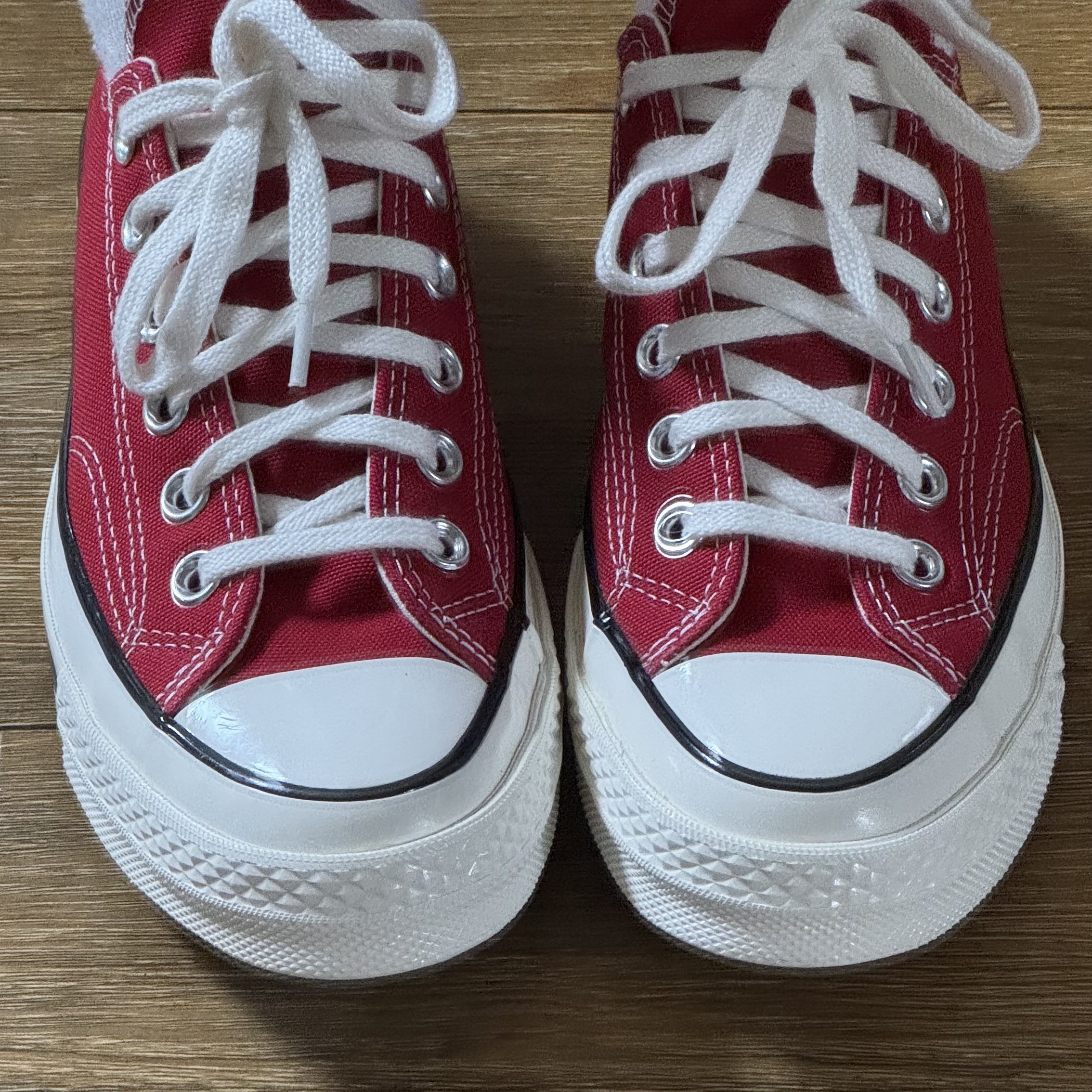 Converse Chuck 70 Ox Vintage Canvas Enamel Red 착용 스타일 - 1