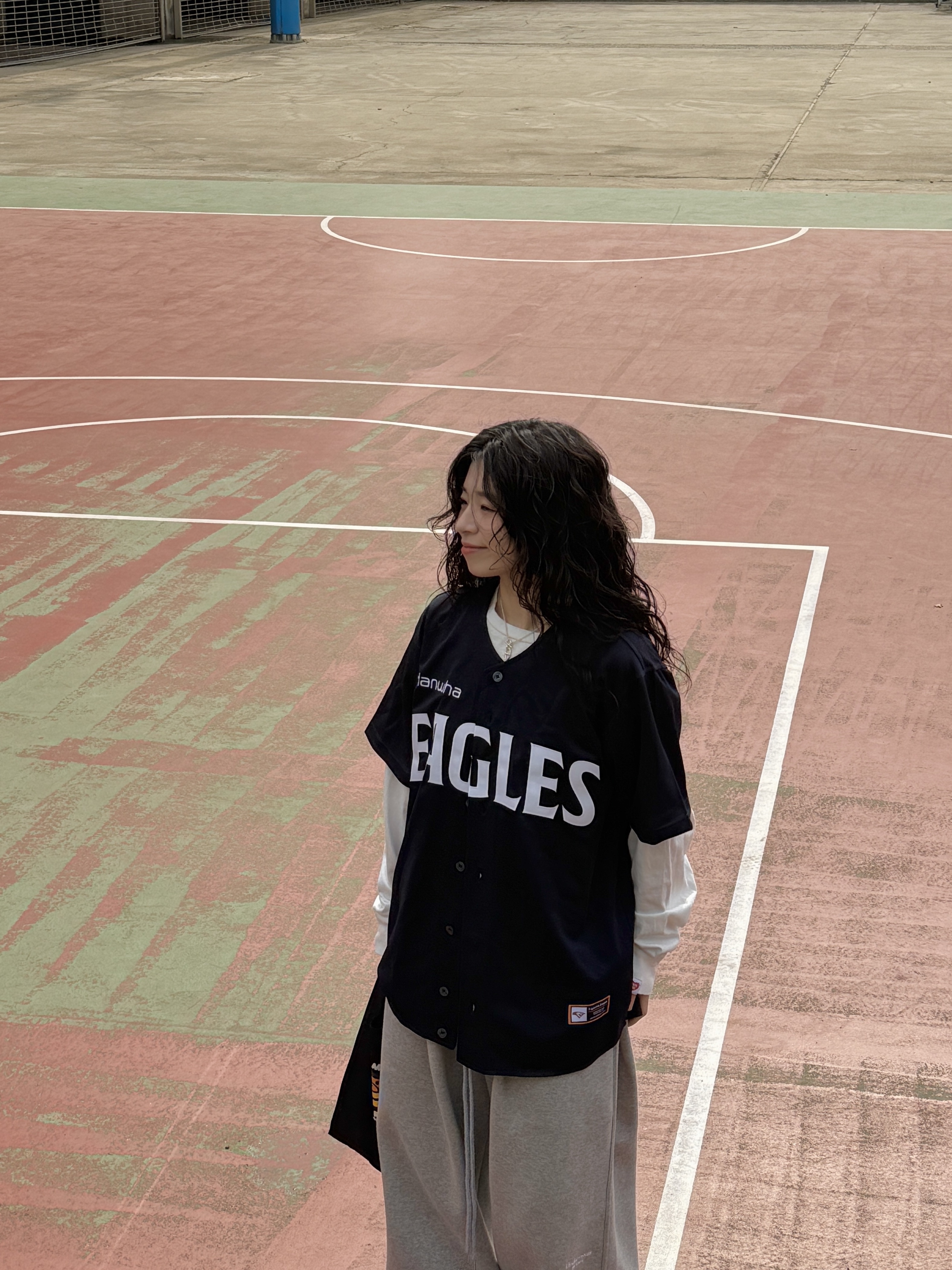 (GS) Jordan 1 Retro High OG CO.JP Midnight Navy, Undermycar Mu.03 Anti Fxxking Logo Play Oversized Sweat Jogger Melange Gray 착용 스타일 - 8