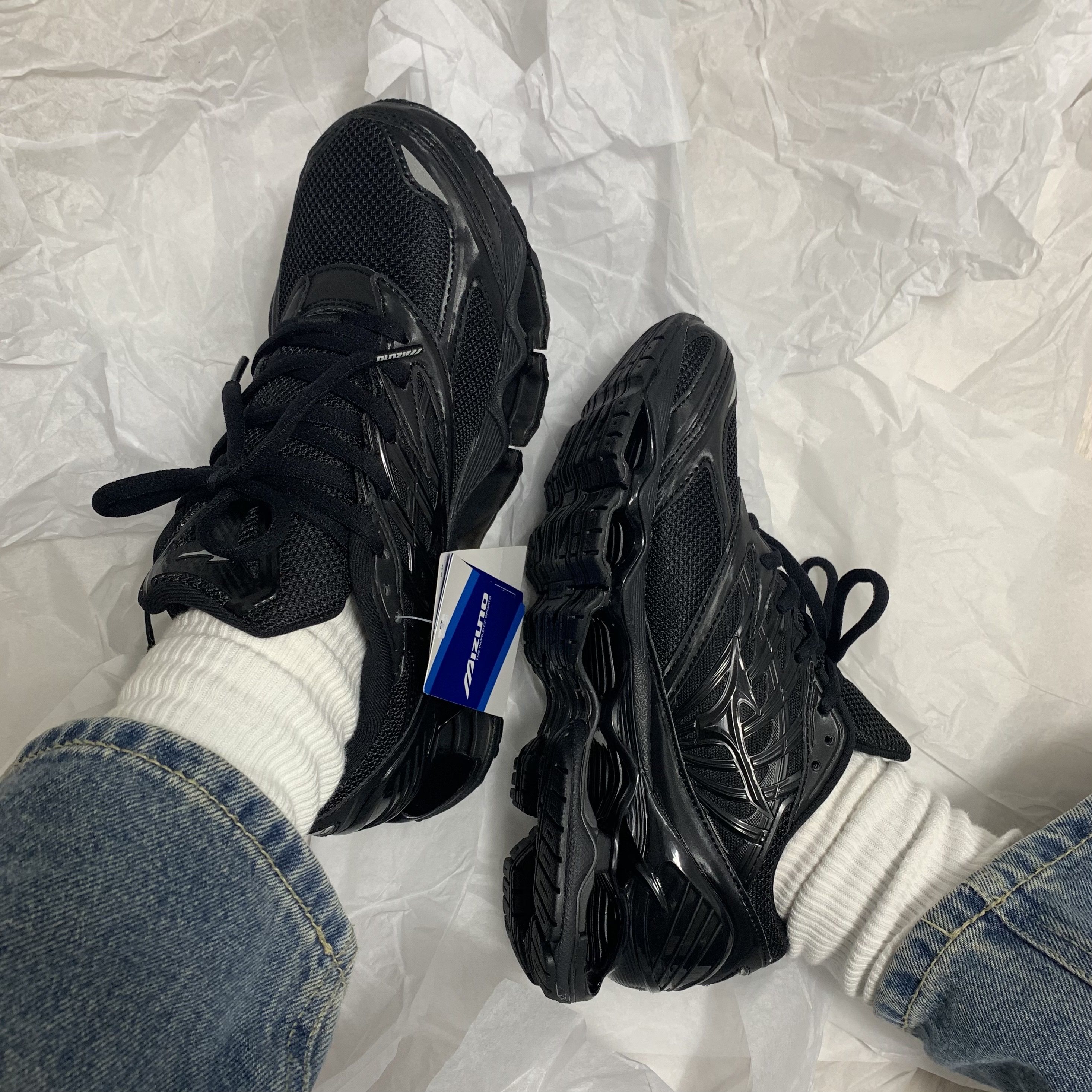 Mizuno Wave Prophecy LS Black 착용 스타일