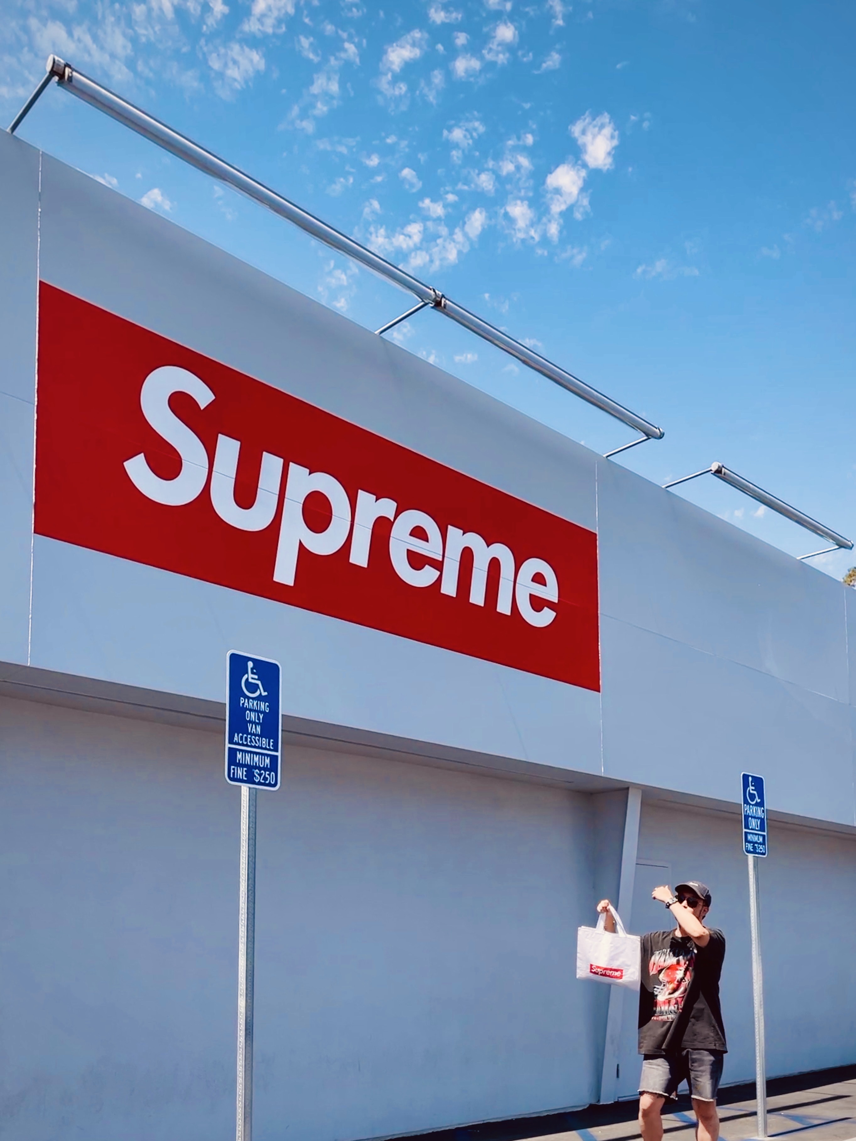 Supreme Bleached Chino 6-Panel Navy - 24FW, Kith Kin Champions 1996 Vintage T-Shirt Black 착용 스타일