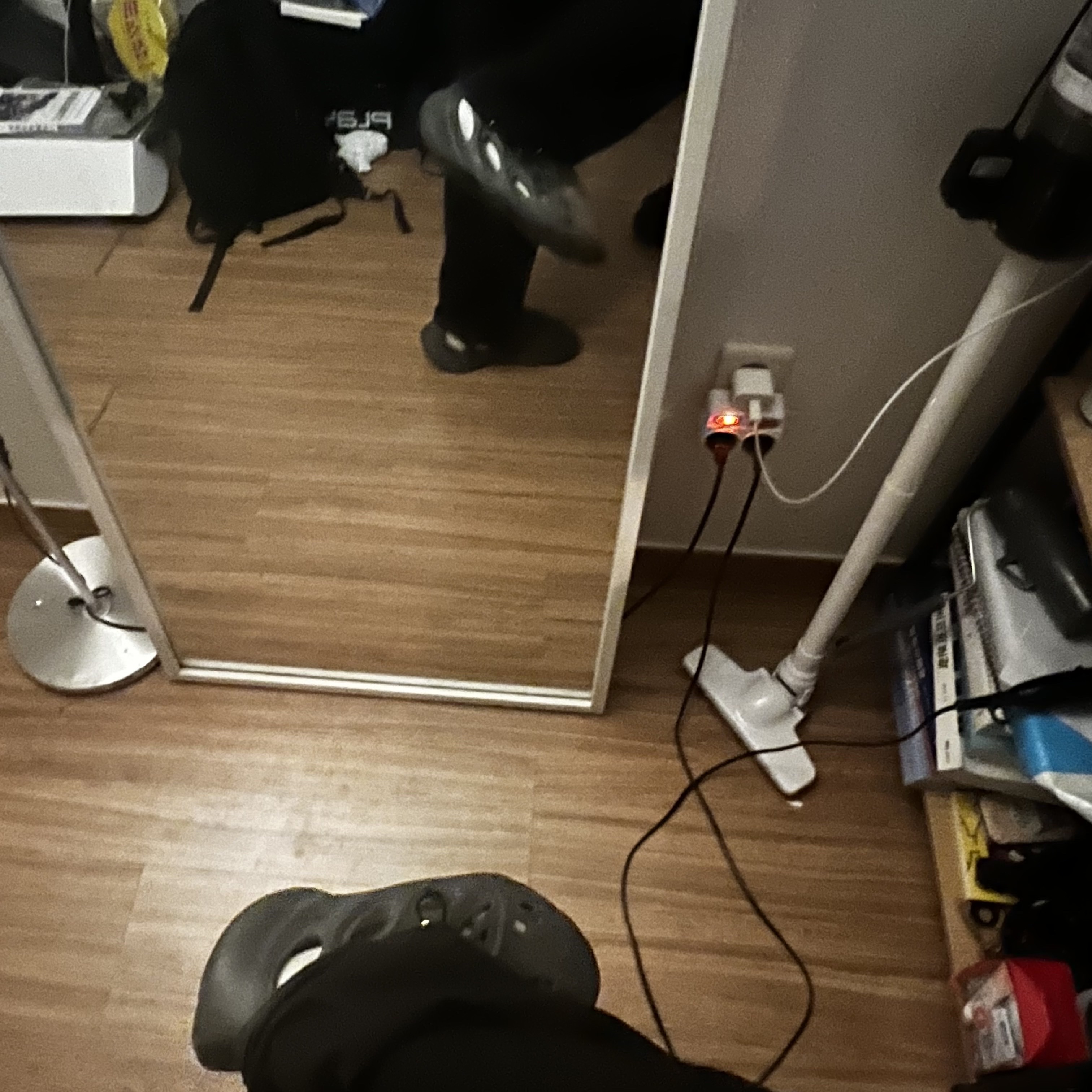 칼하트 니트 커프드 비니 블랙, 아디다스 이지 폼 러너 카본 착용 스타일 - 4