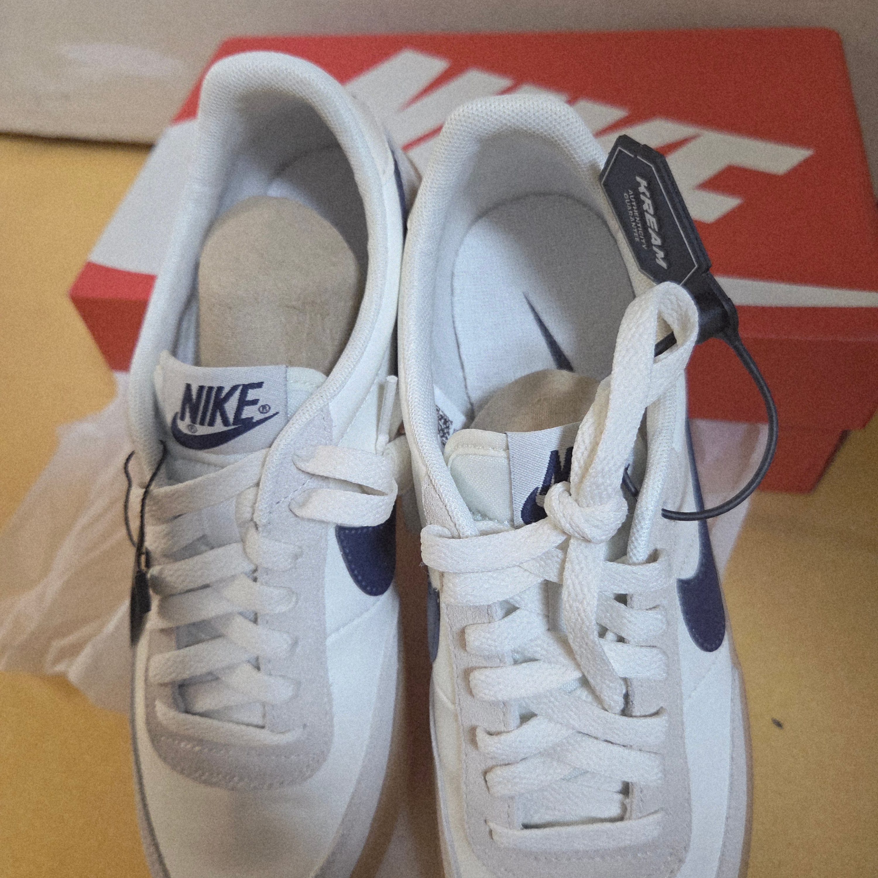 Nike x J.Crew Killshot 2 Sail Midnight Navy 착용 스타일