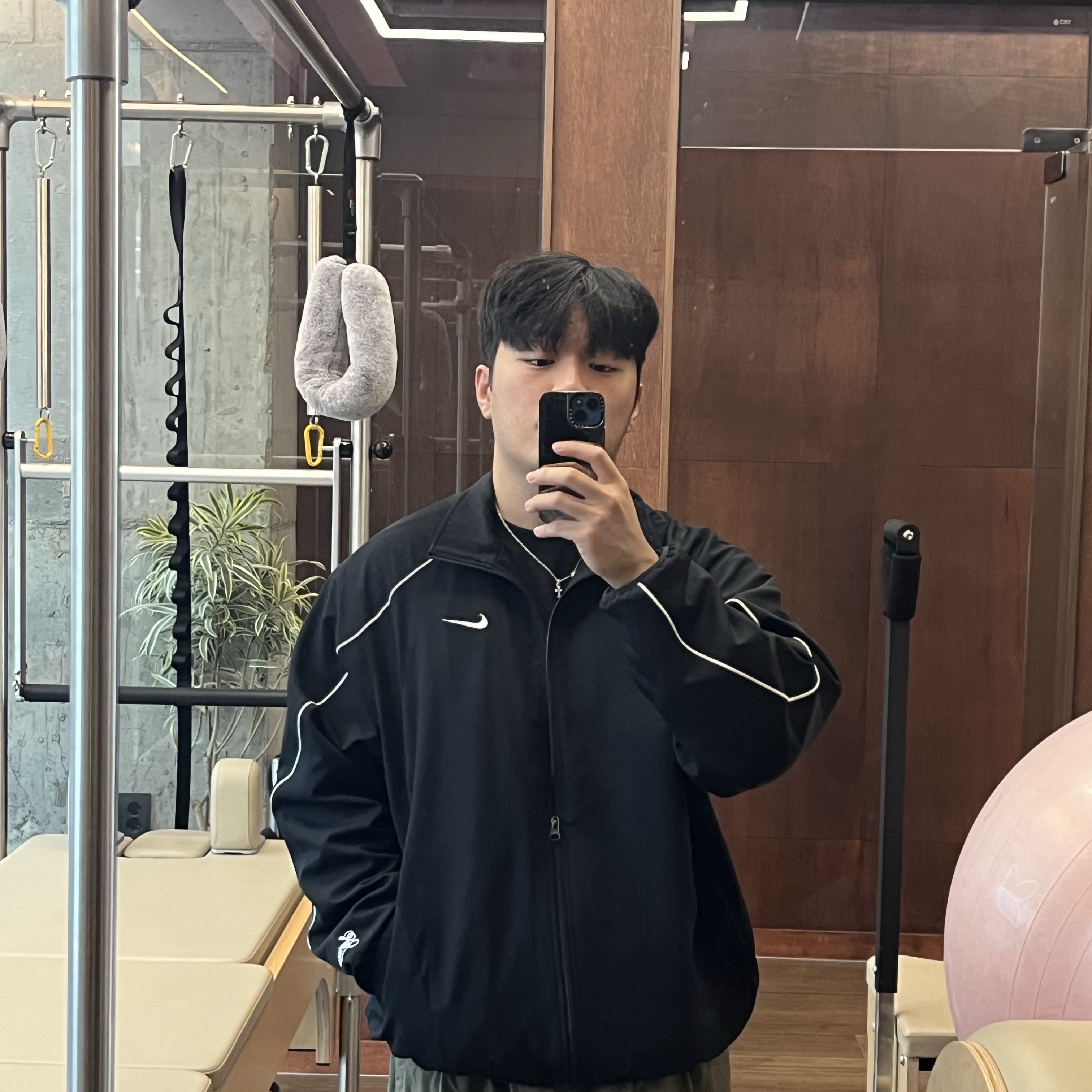 Supreme x Nike Track Jacket Black - 25SS 착용 스타일 - 1