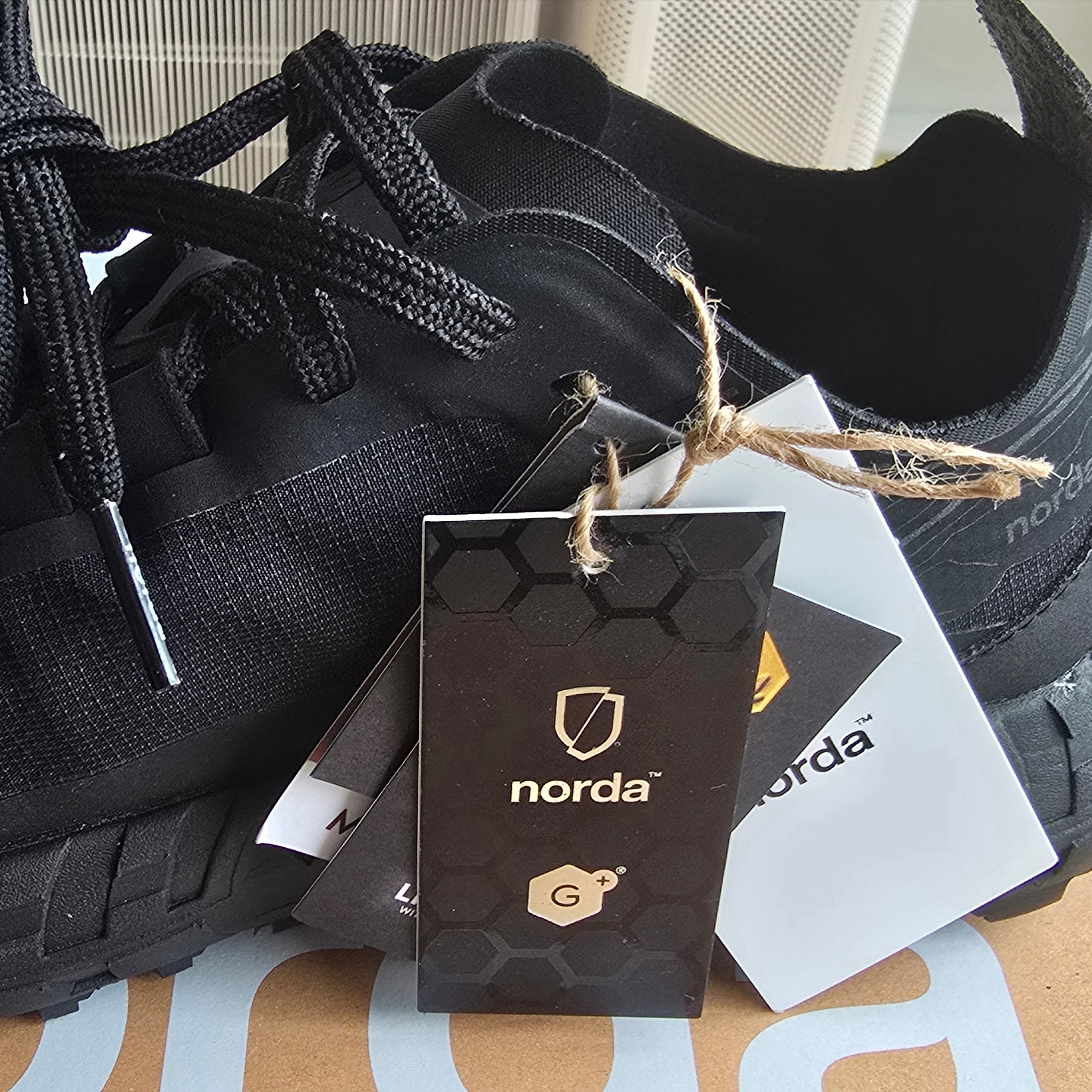 (W) Norda 001/A G+ Stealth Black 착용 스타일 - 4