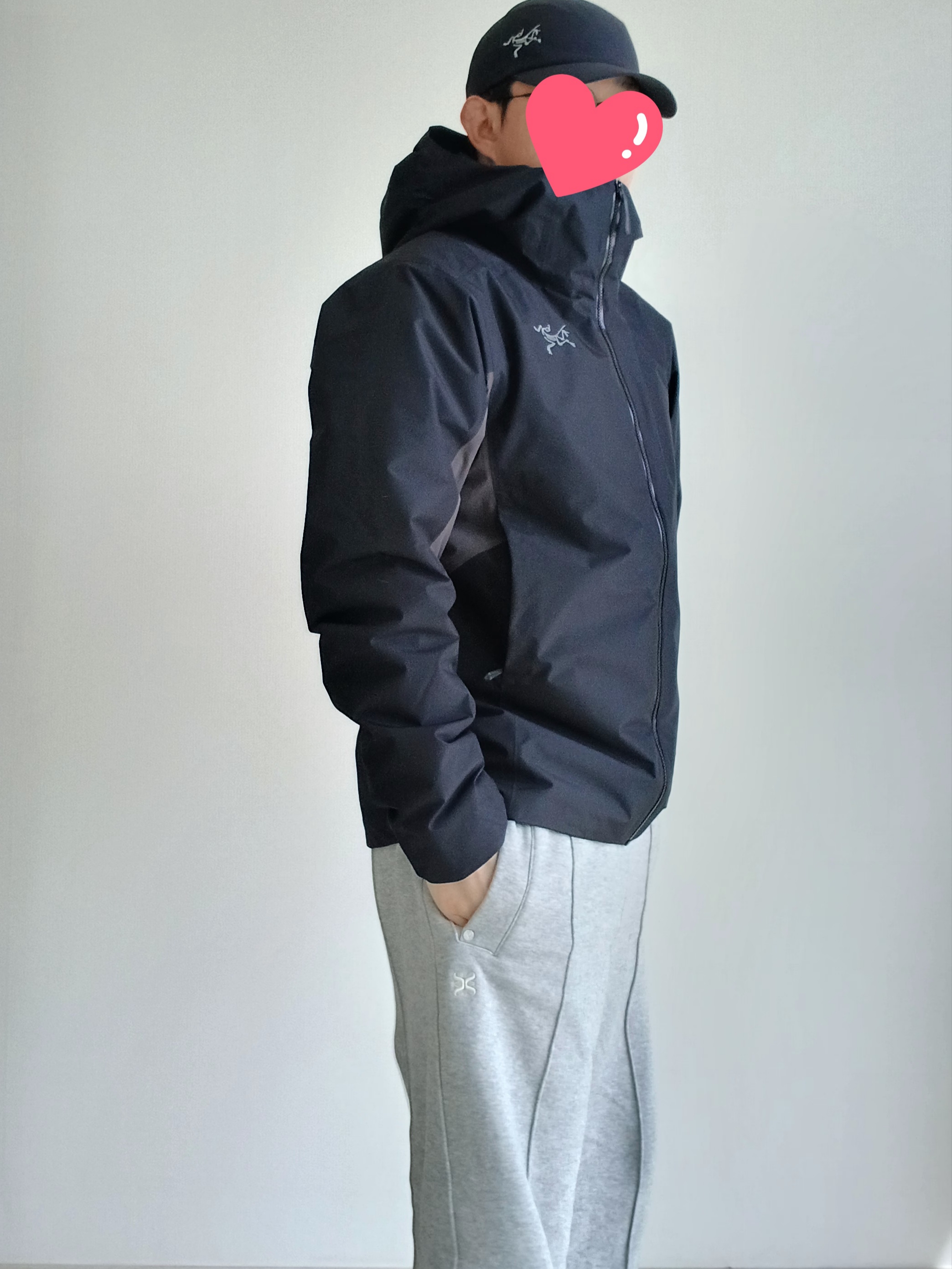 Arc'teryx Solano Insulated Hoody Black Graphite, Arc'teryx Solano Insulated Hoody Black Graphite 착용 스타일 - 6