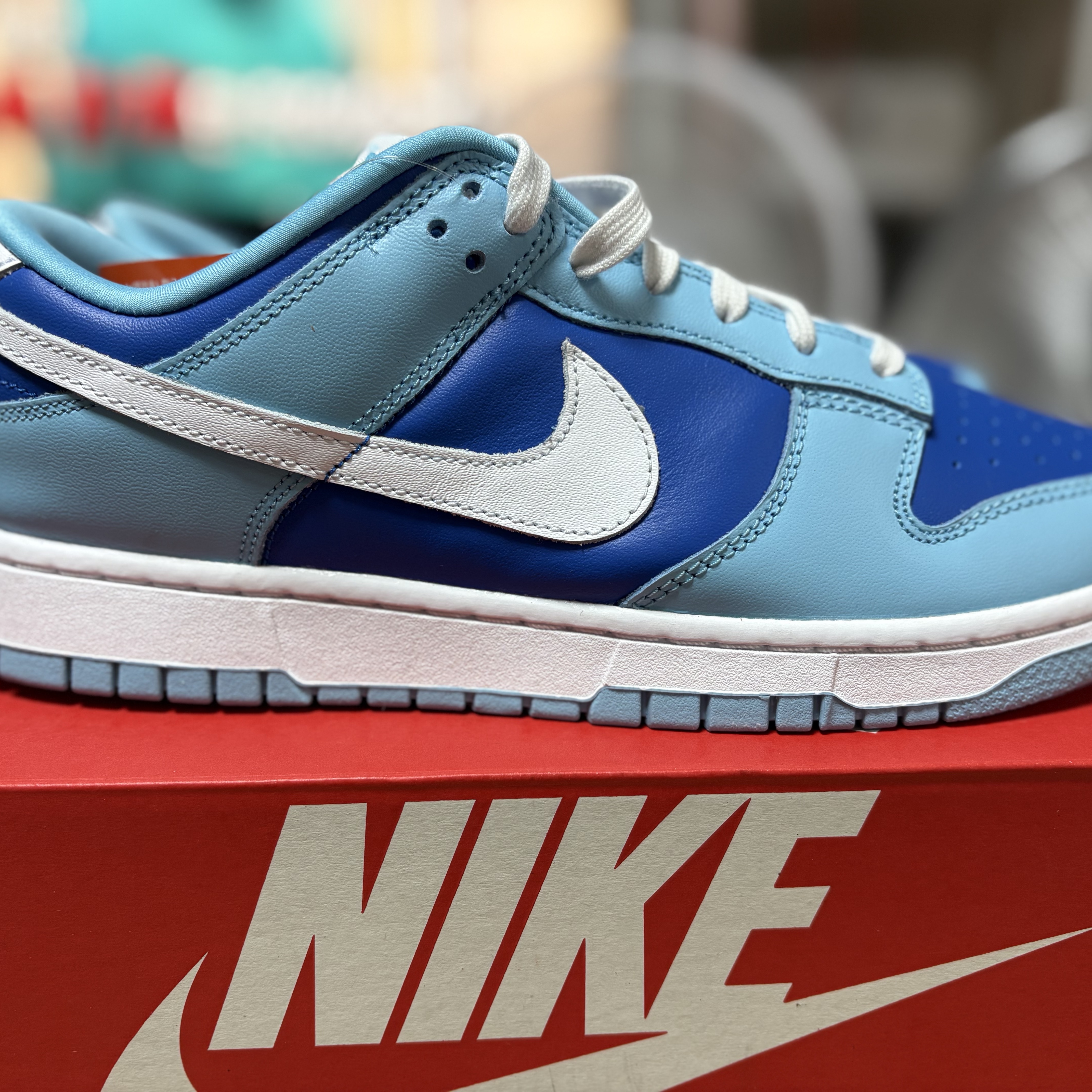 Nike Dunk Low Retro QS Argon 착용 스타일 - 3