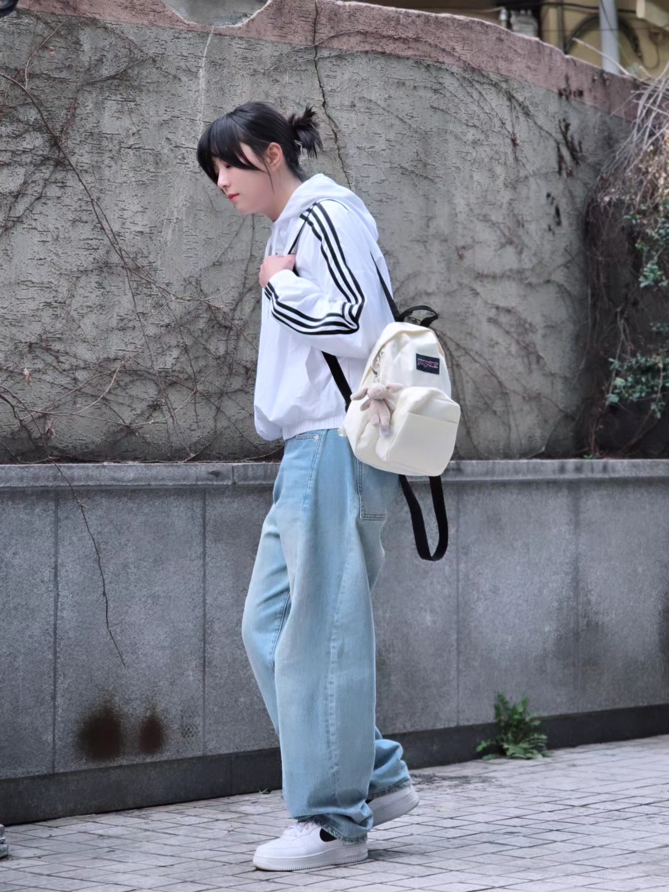 Jansport Half Pint Mini Backpack Coconut, Nike Air Force 1 '07 White Black 착용 스타일 - 1
