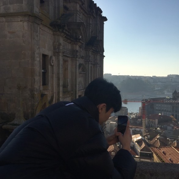 Adidas Adicolor Denim Firebird Track Top Medium Blue Denim - KR Sizing, Adidas Adilette 22 Sand Strata 착용 스타일 - 5