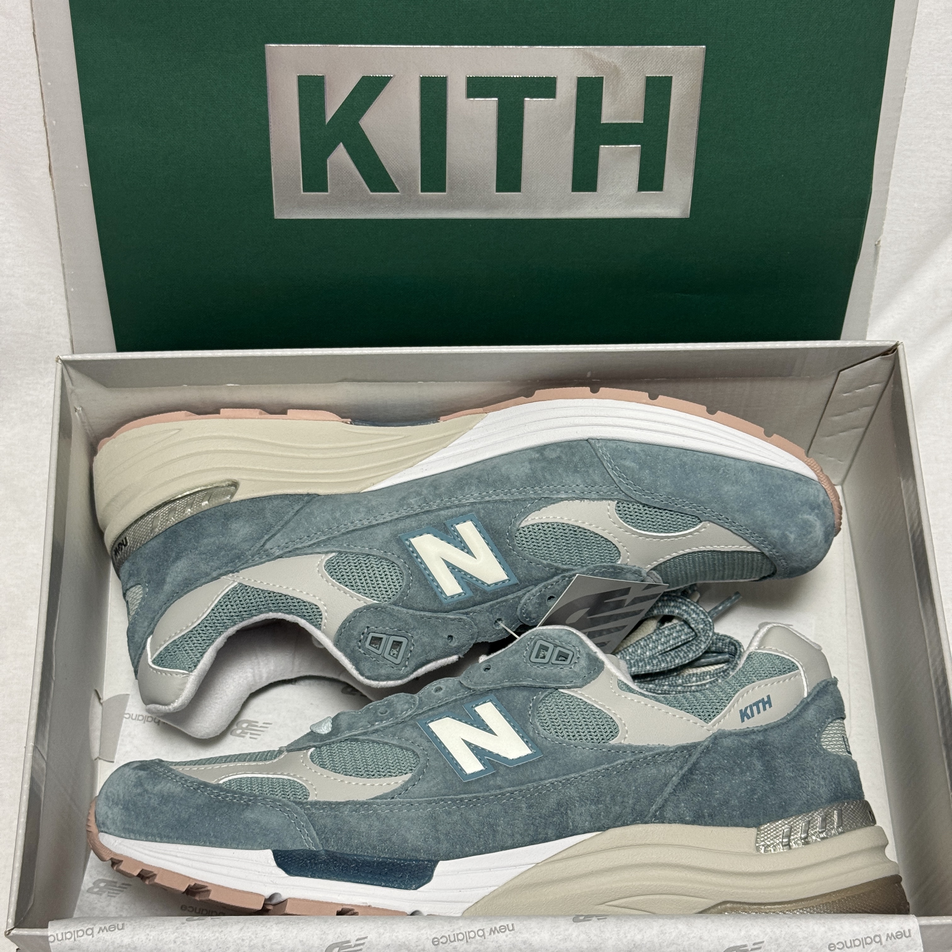 New Balance x Kith 992 Made in USA Aegean Blue Oyster 착용 스타일
