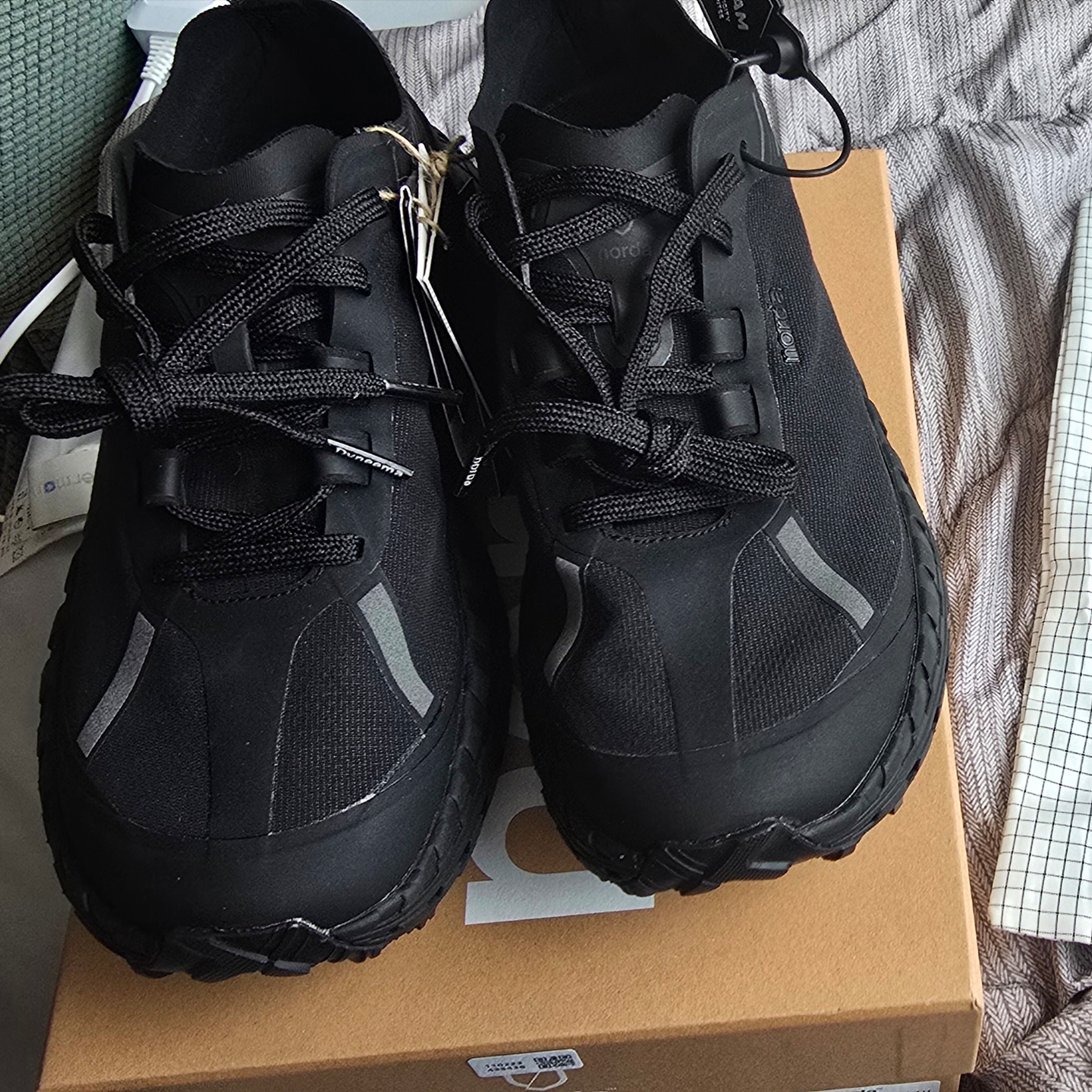 (W) Norda 001/A G+ Stealth Black 착용 스타일 - 2