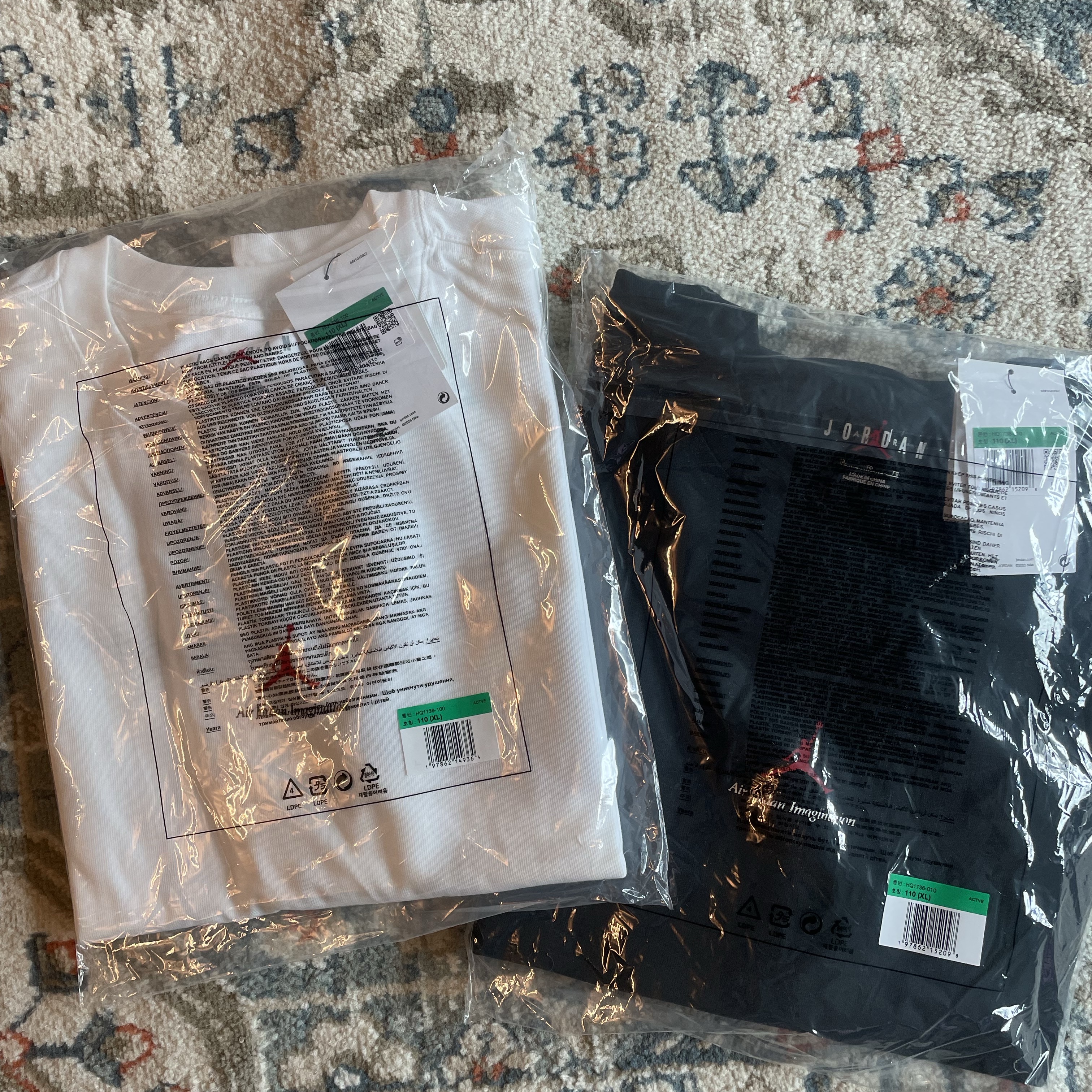 Jordan x Nigel Sylvester T-Shirt White (HQ1736-100) 착용 스타일 - 3