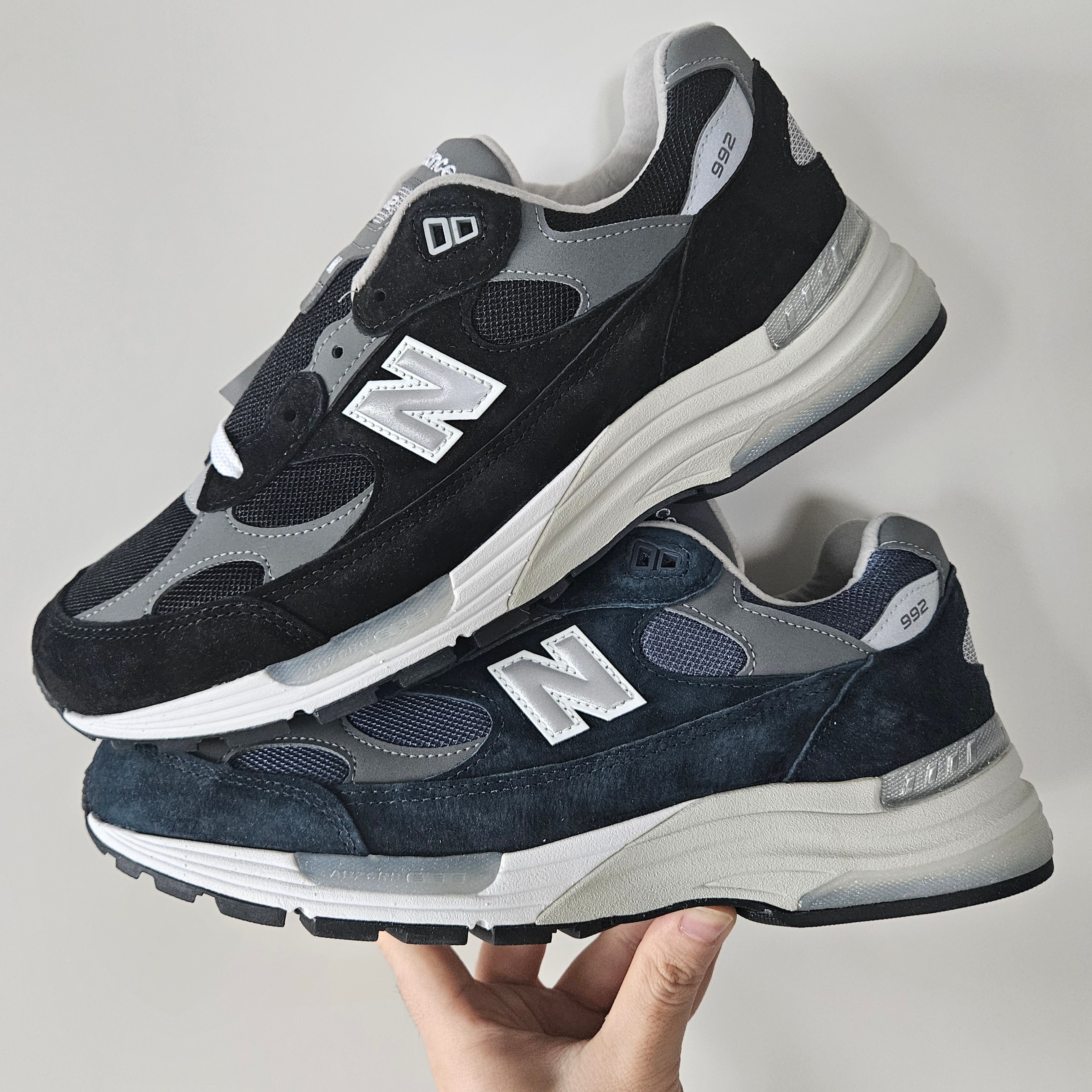 New Balance 992 Made in USA Core Black Grey, New Balance 992 Made in USA Core Navy 착용 스타일
