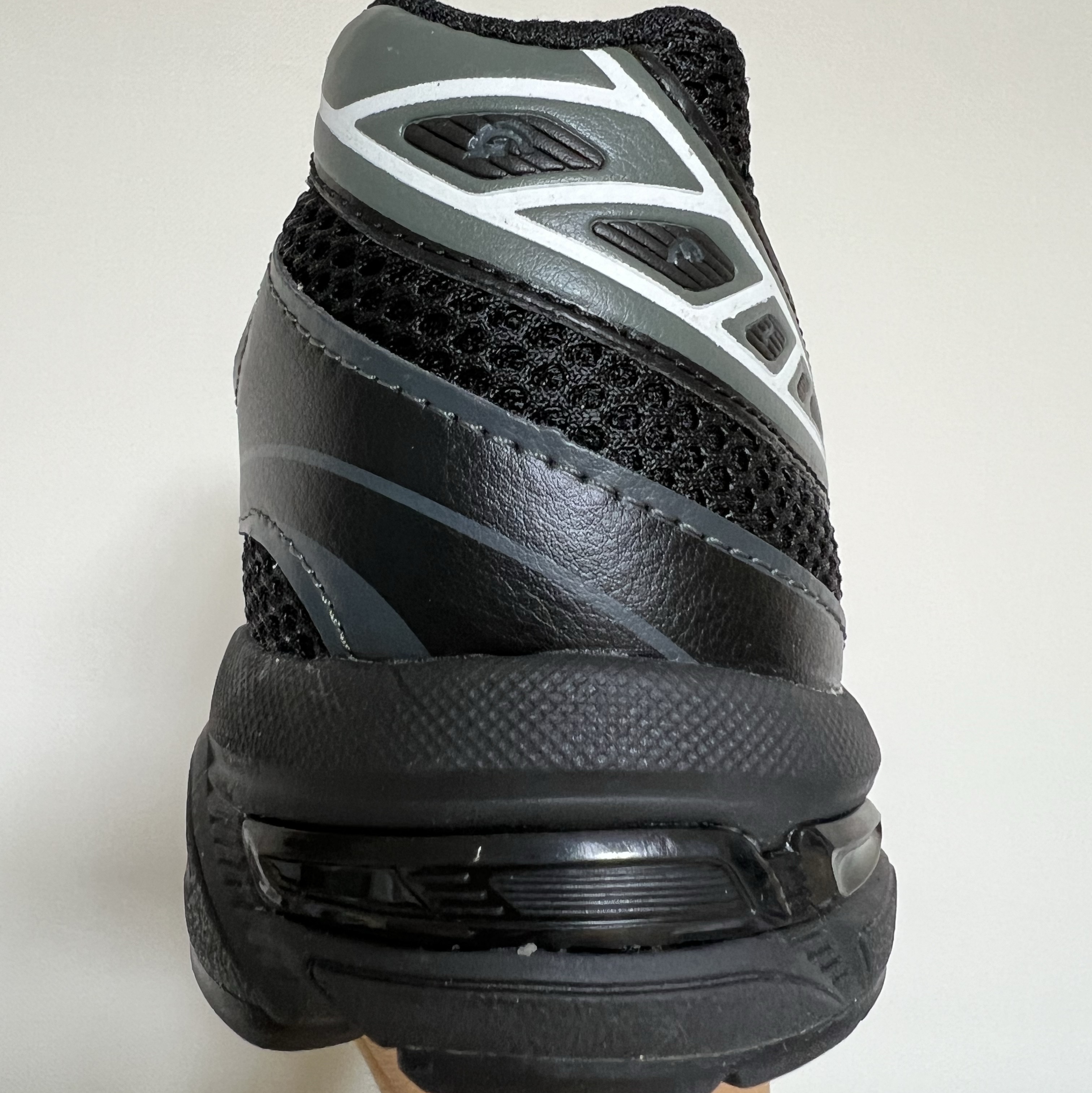 Asics Gel-1130 Black Glacier Grey - Folder Exclusive 착용 스타일 - 3