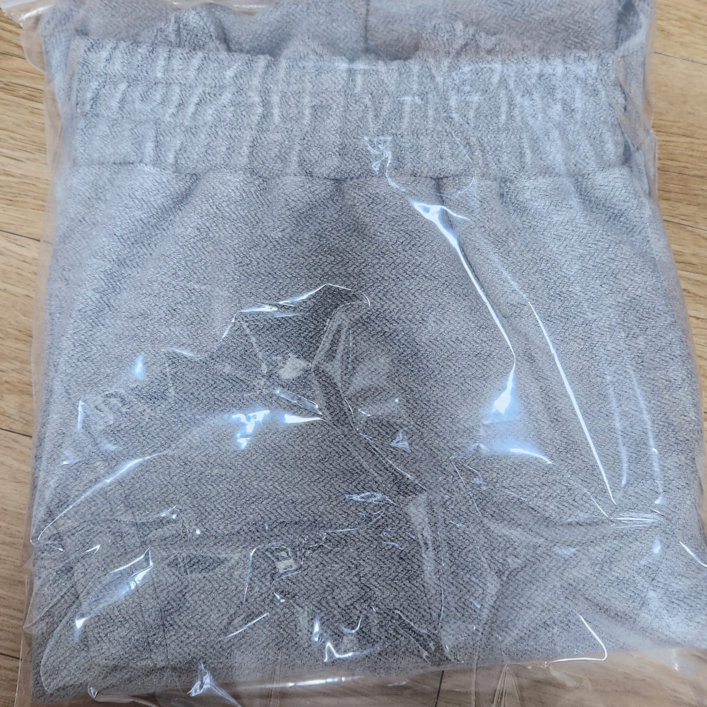 IAB Studio Herringbone Hoodie Gray White 착용 스타일 - 2