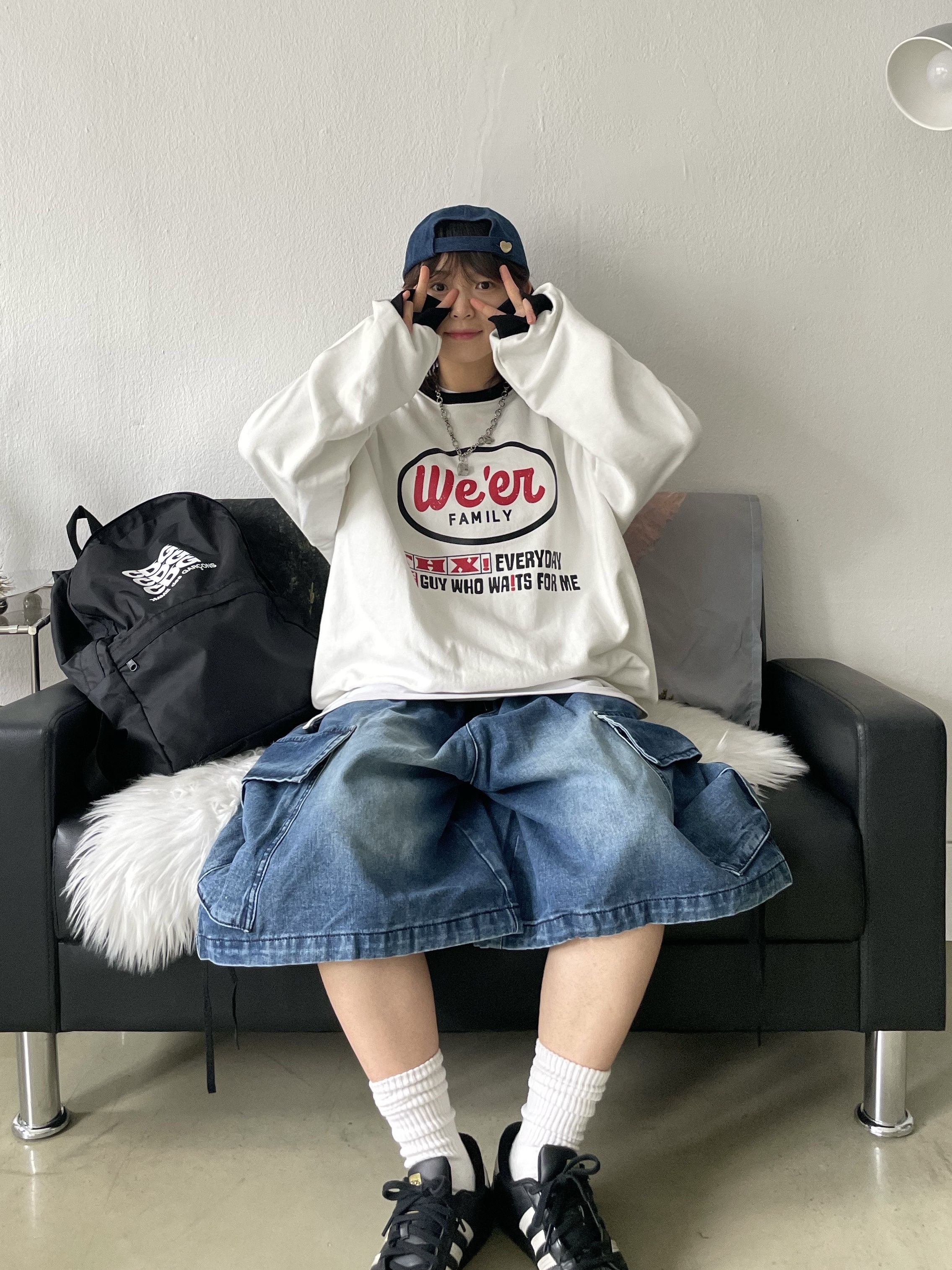 CDG 백팩 블랙, 칼하트 WIP 내쉬 캡 블루 착용 스타일 - 1