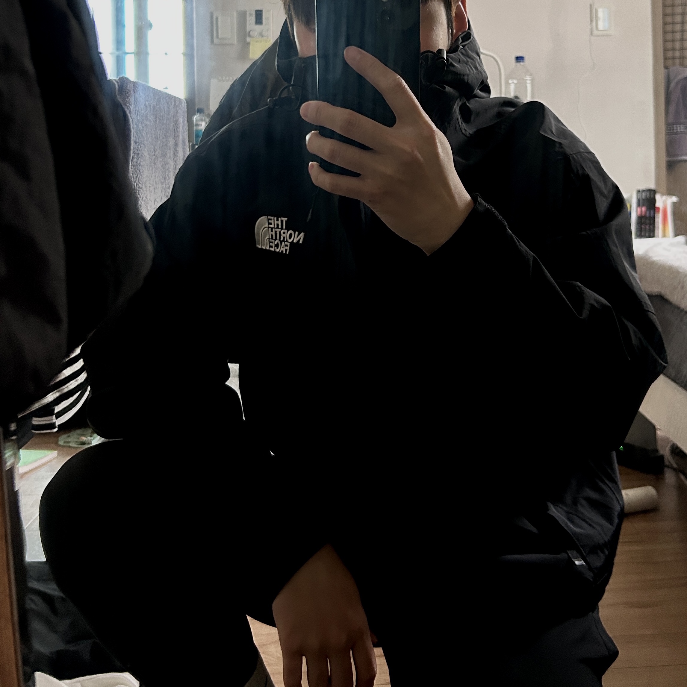 The North Face Hi Mountain Jacket Black 착용 스타일