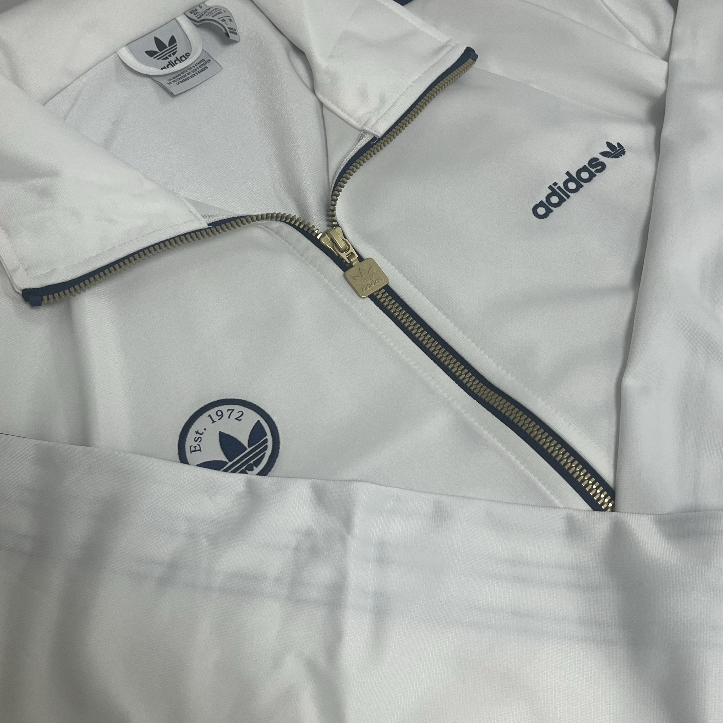 (W) Adidas Firebird Badge Track Top Cloud White - KR Sizing 착용 스타일
