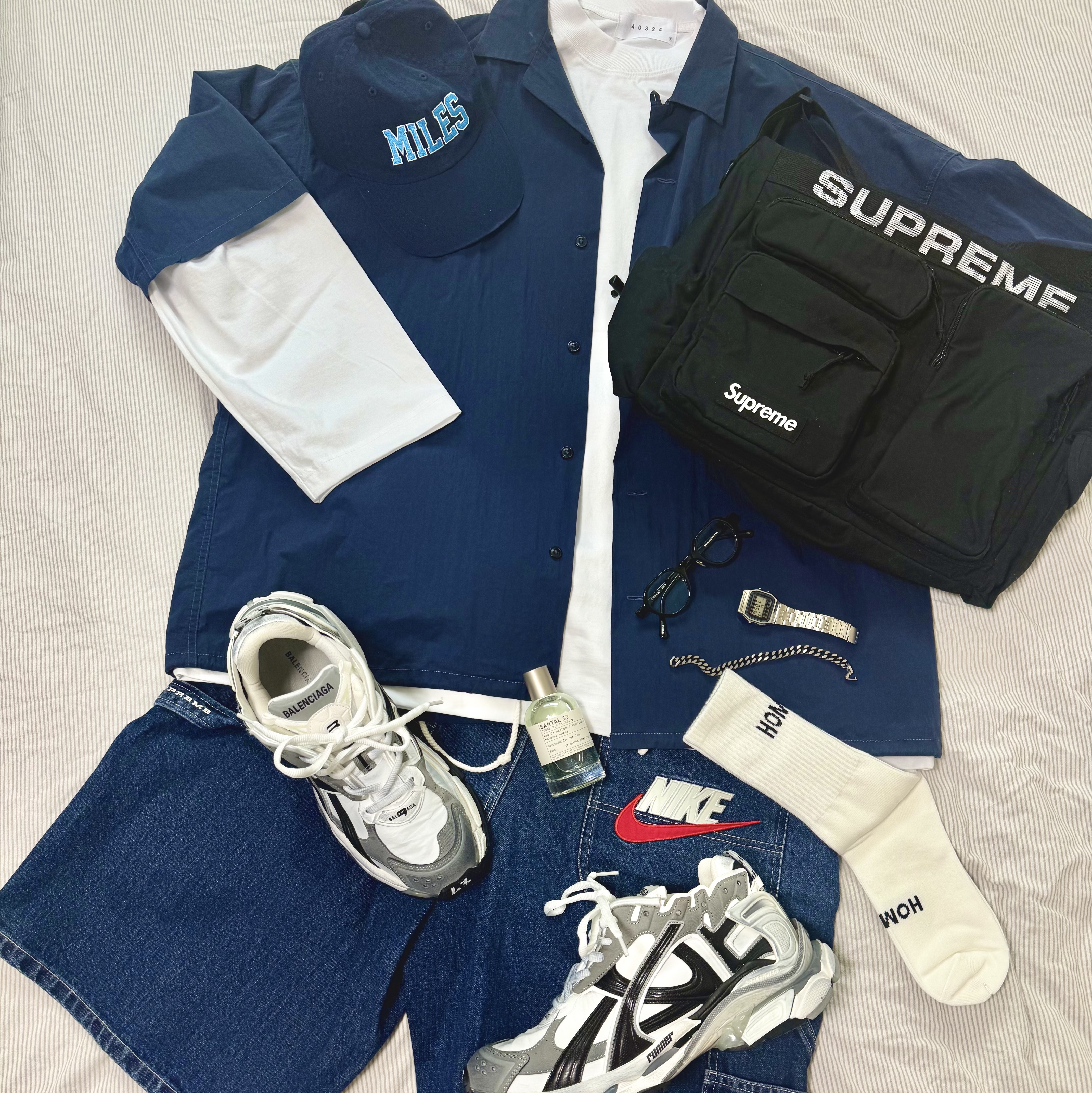Supreme Field Messenger Bag Black - 23SS, Supreme x Nike Denim Short Indigo - 24SS 착용 스타일