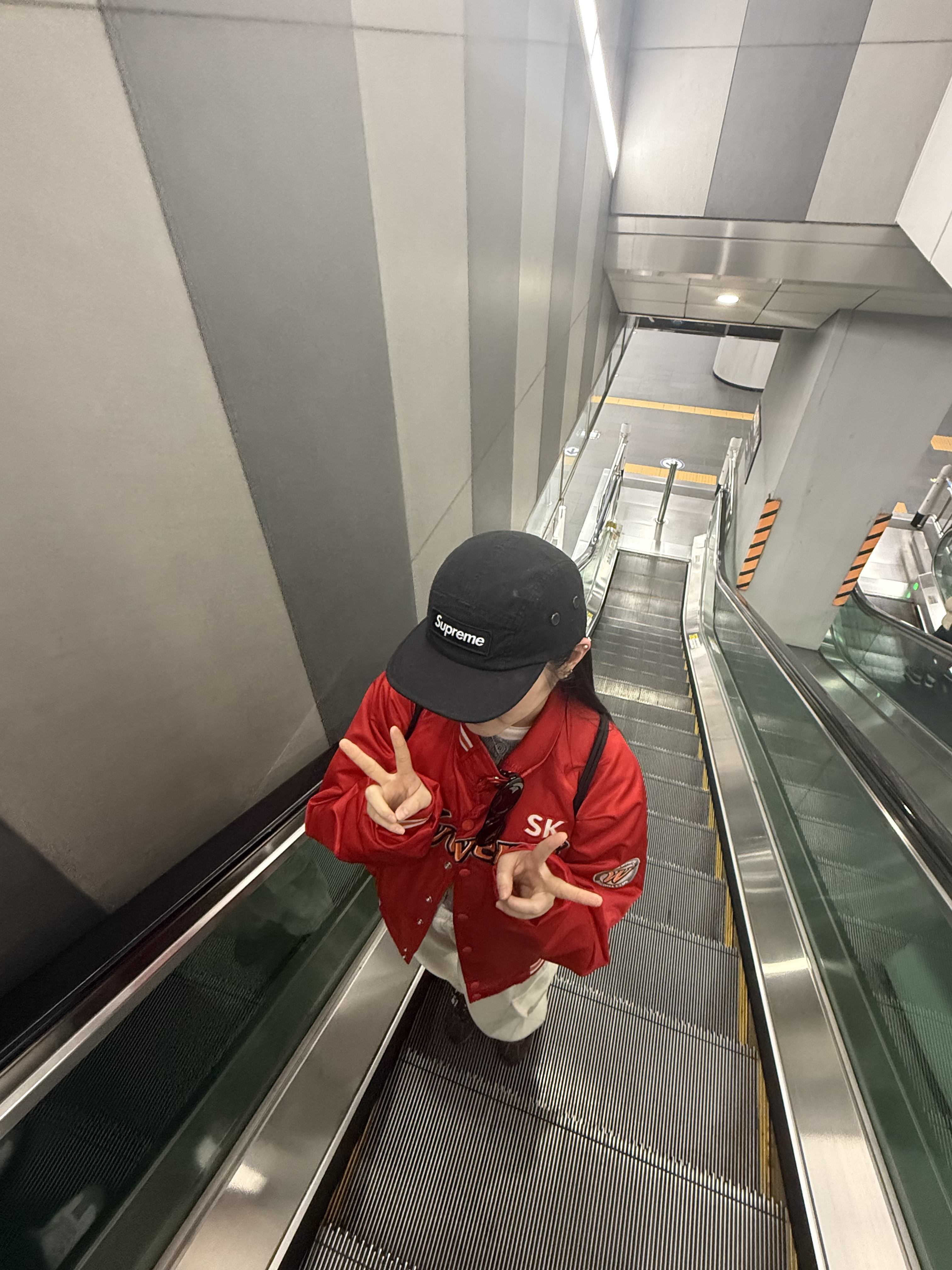 Supreme Military Camp Cap Black - 23FW, Gentle Monster x Maison Margiela MM005 Black Black 착용 스타일 - 1
