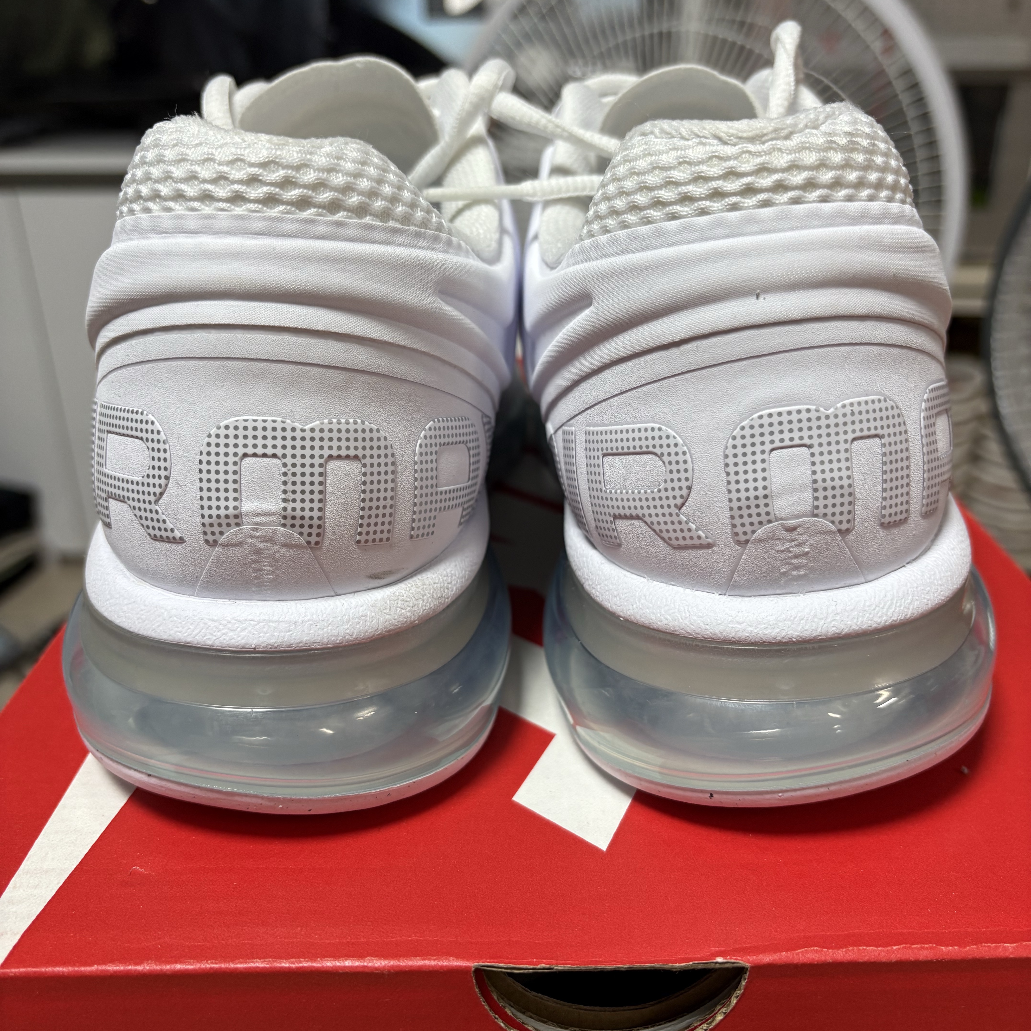 Nike Air Max 2013 White Metallic Silver 착용 스타일 - 5