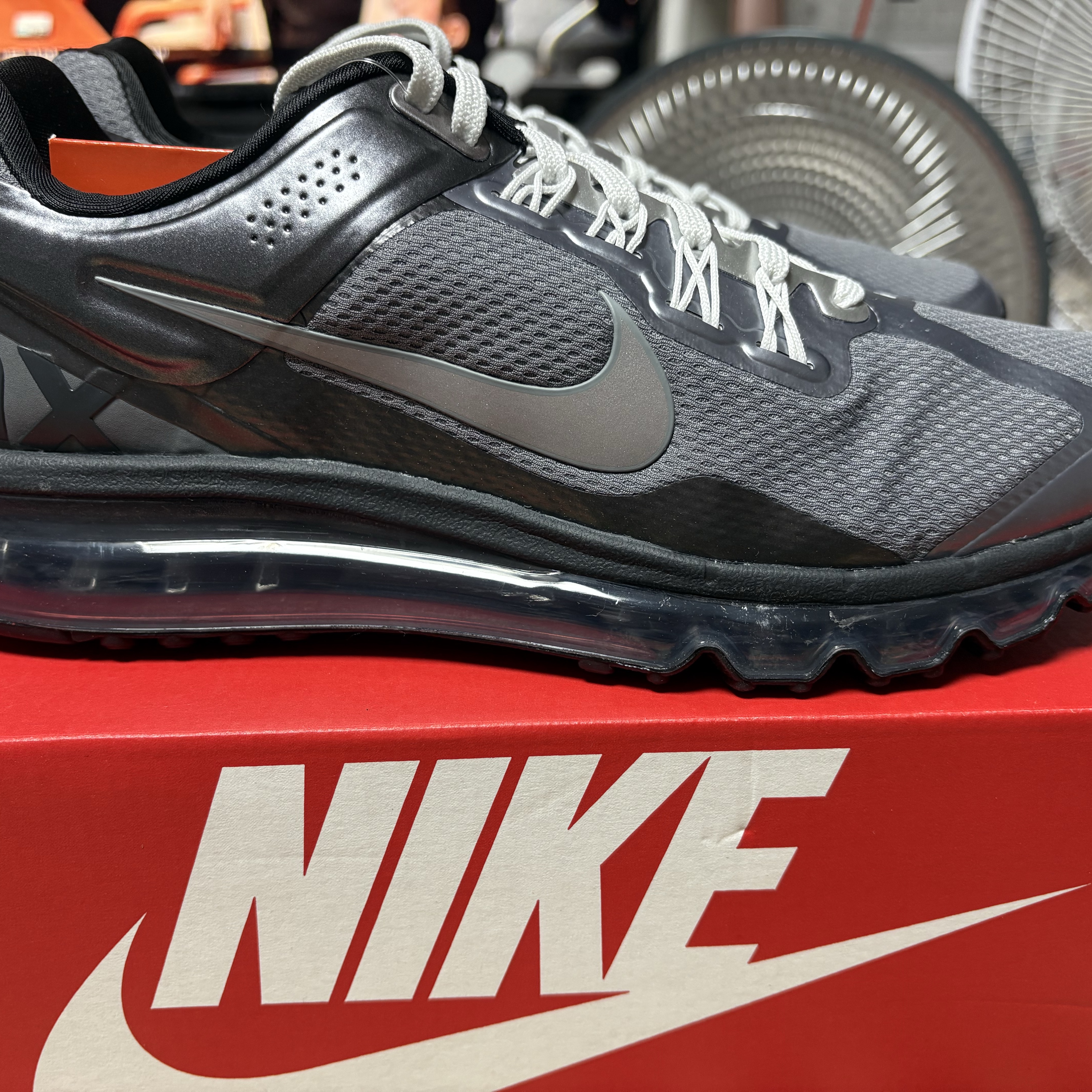 Nike Air Max 2013 Metallic Cool Grey 착용 스타일 - 3