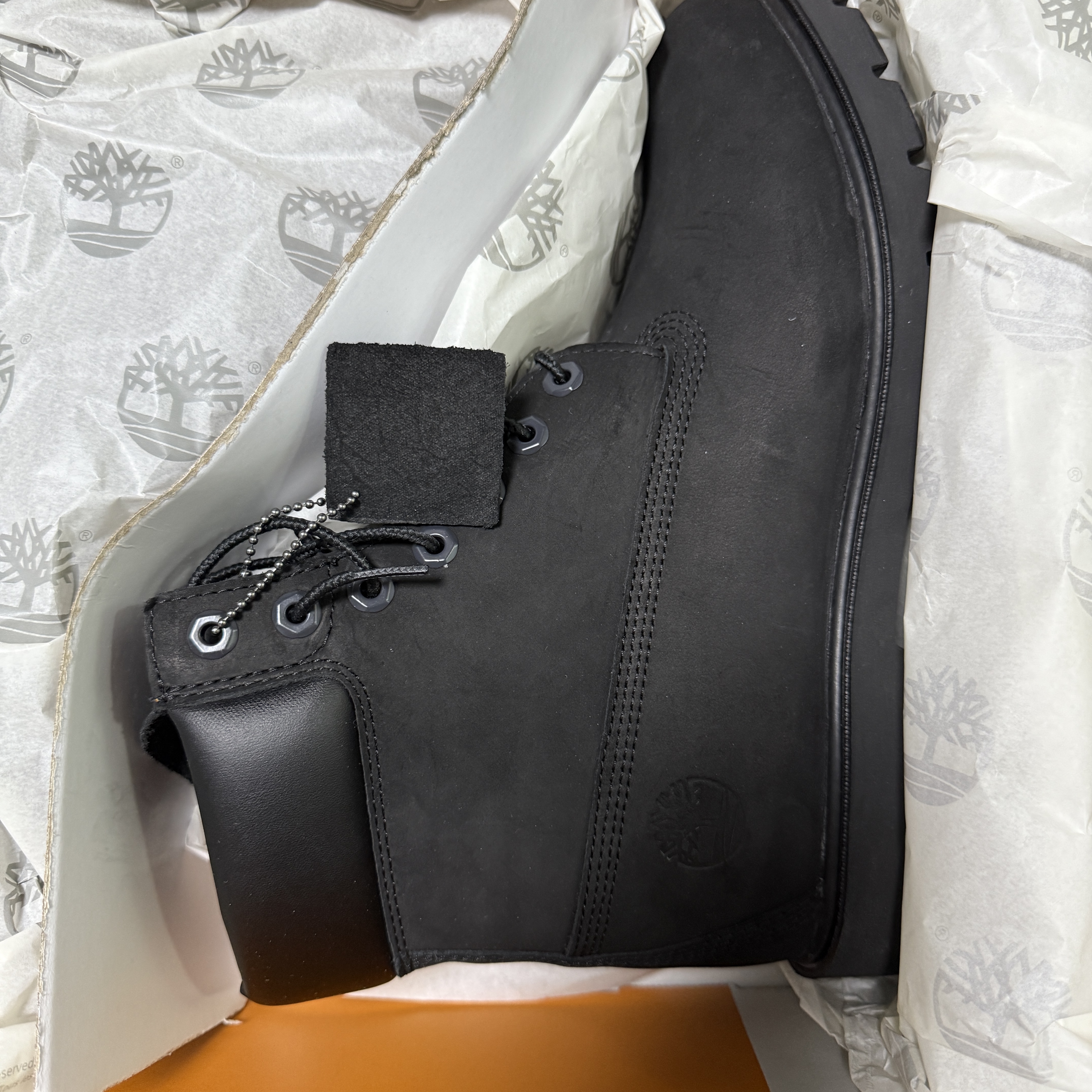 Timberland Premium 6 inch Waterproof Boot Black Nubuck - Wide 착용 스타일