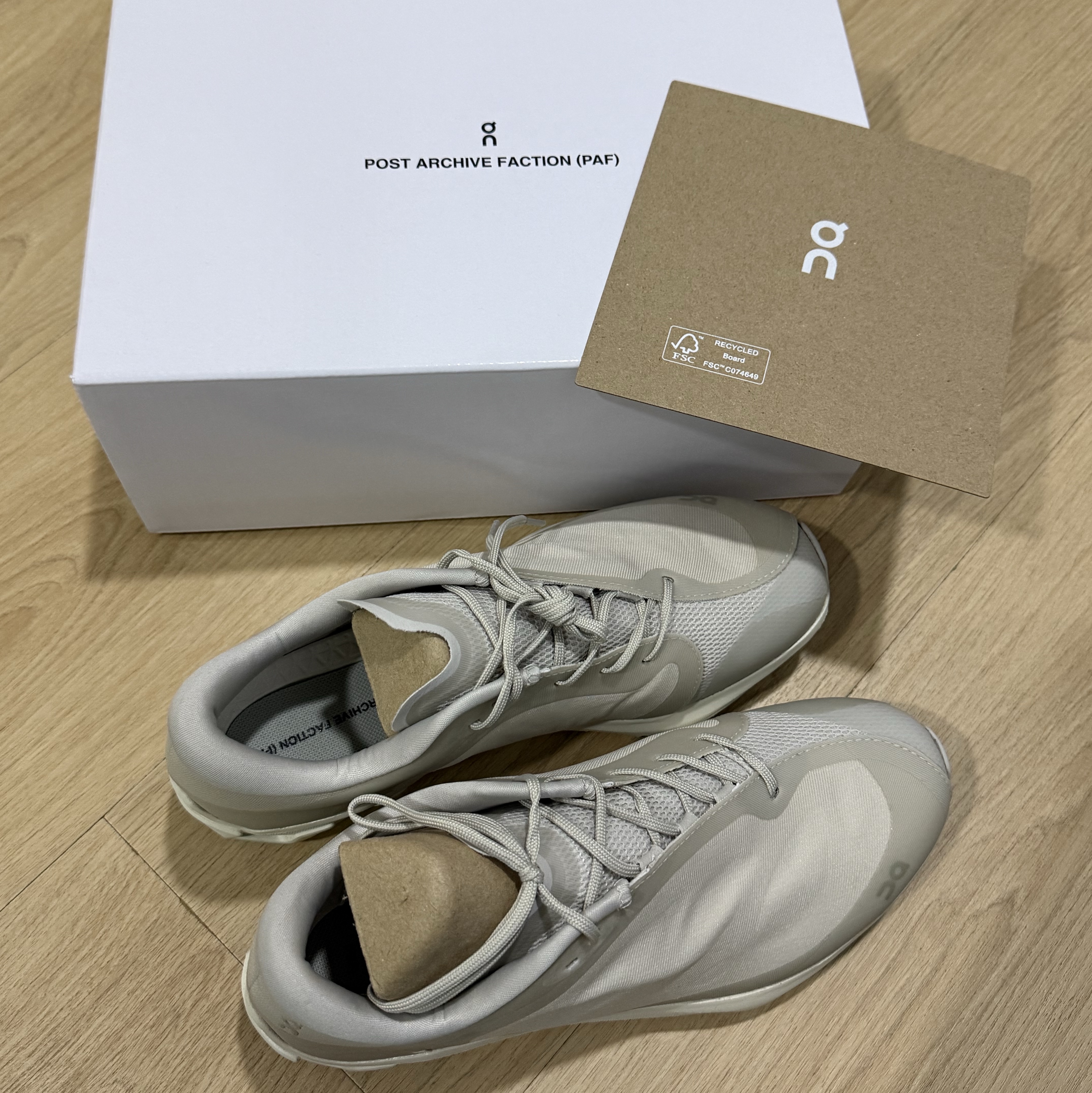 (W) On Running x Post Archive Faction (Paf) Cloudventure Peak Ice Moon 착용 스타일