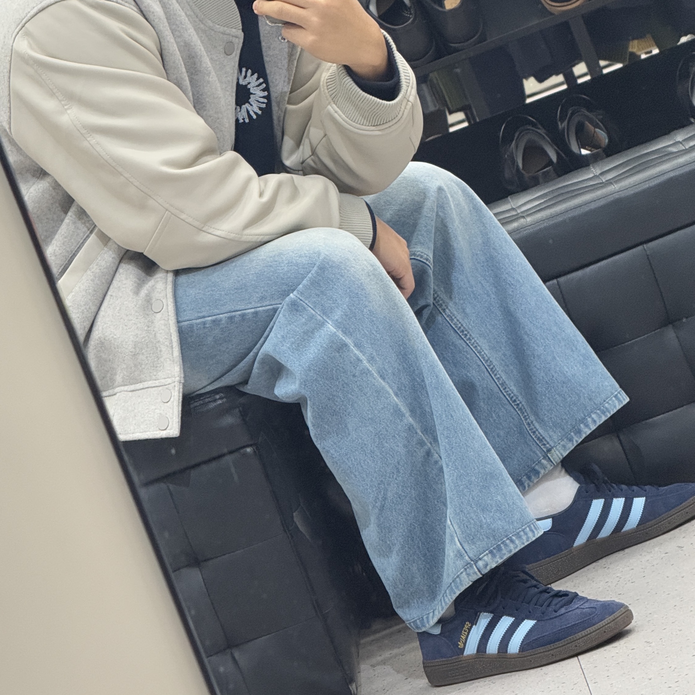 Adidas Spezial Handball Collegiate Navy 착용 스타일 - 2