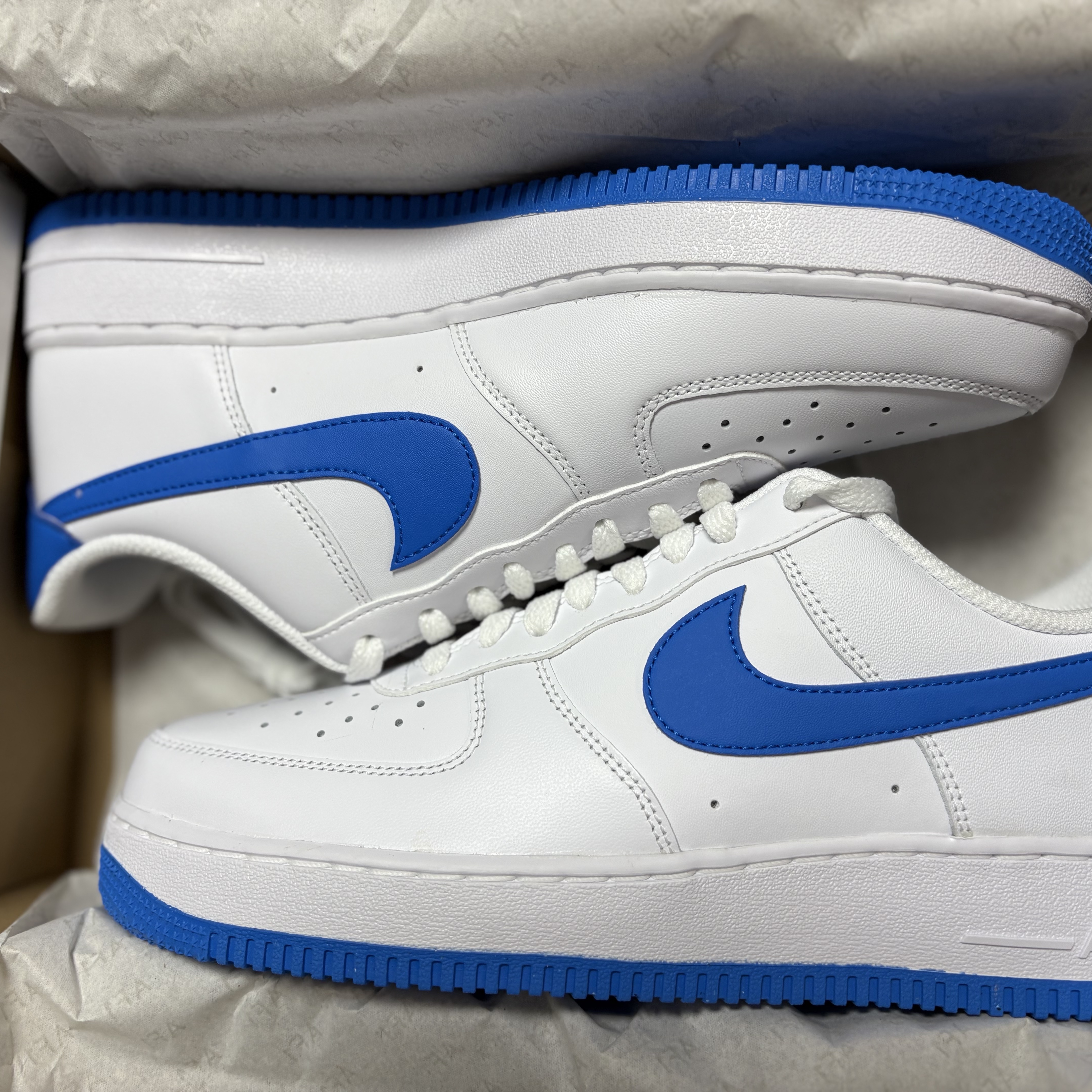 Nike Air Force 1 '07 White Photo Blue 착용 스타일 - 2