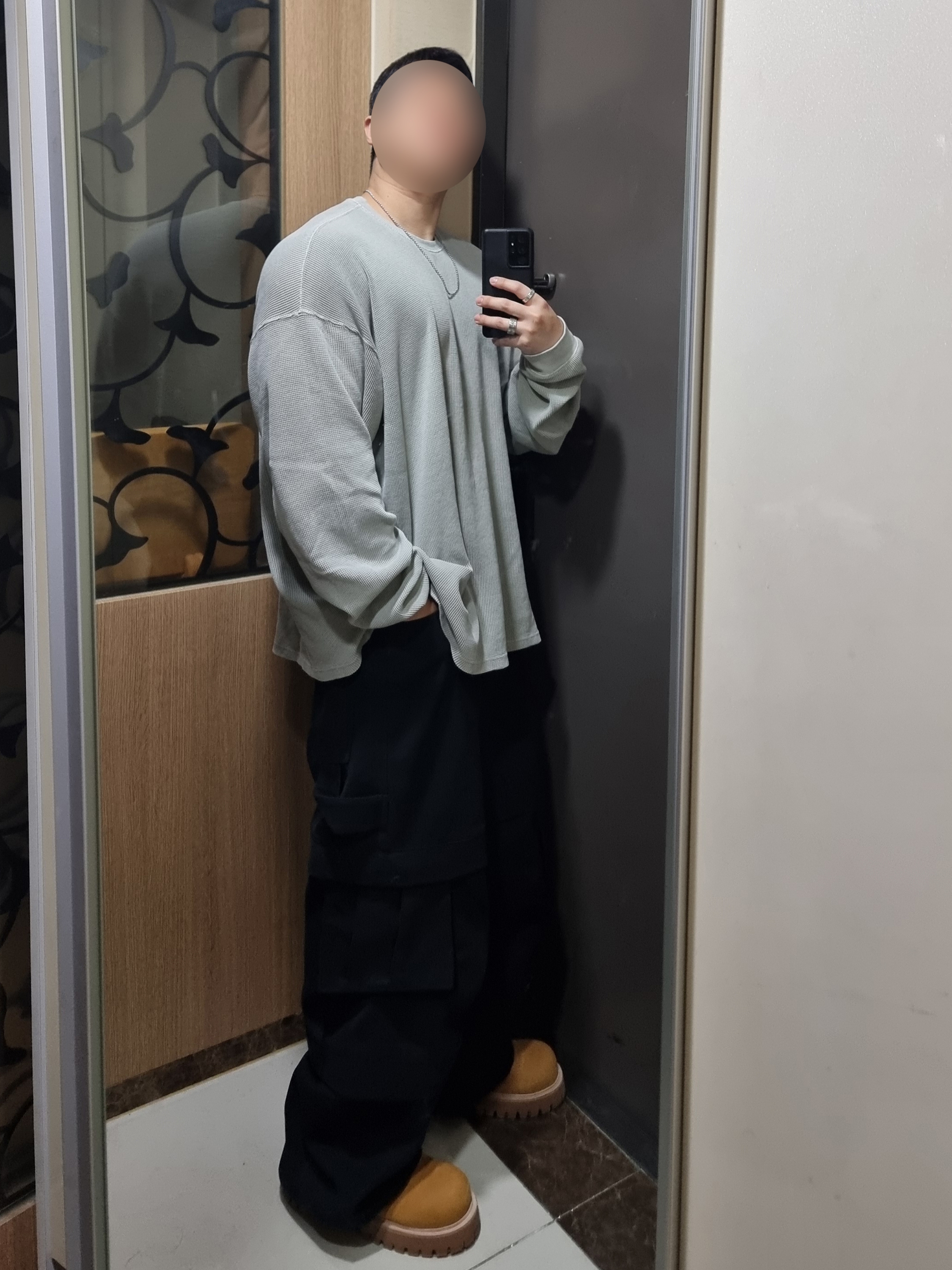 Undermycar Mu.77 Anti Fxxking Logo Play Brush Washed Thermal Long Sleeve Sand, Kinchi x My Name Is Peter Boots - 888 (a) Yellow 착용 스타일 - 2
