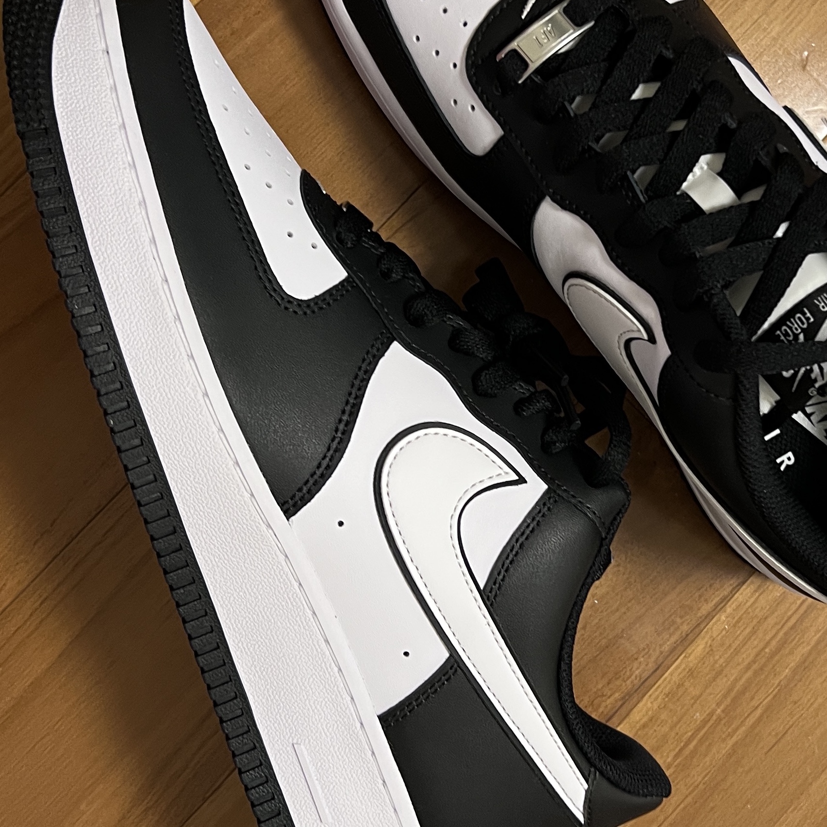 Nike Air Force 1 '07 Black White 착용 스타일