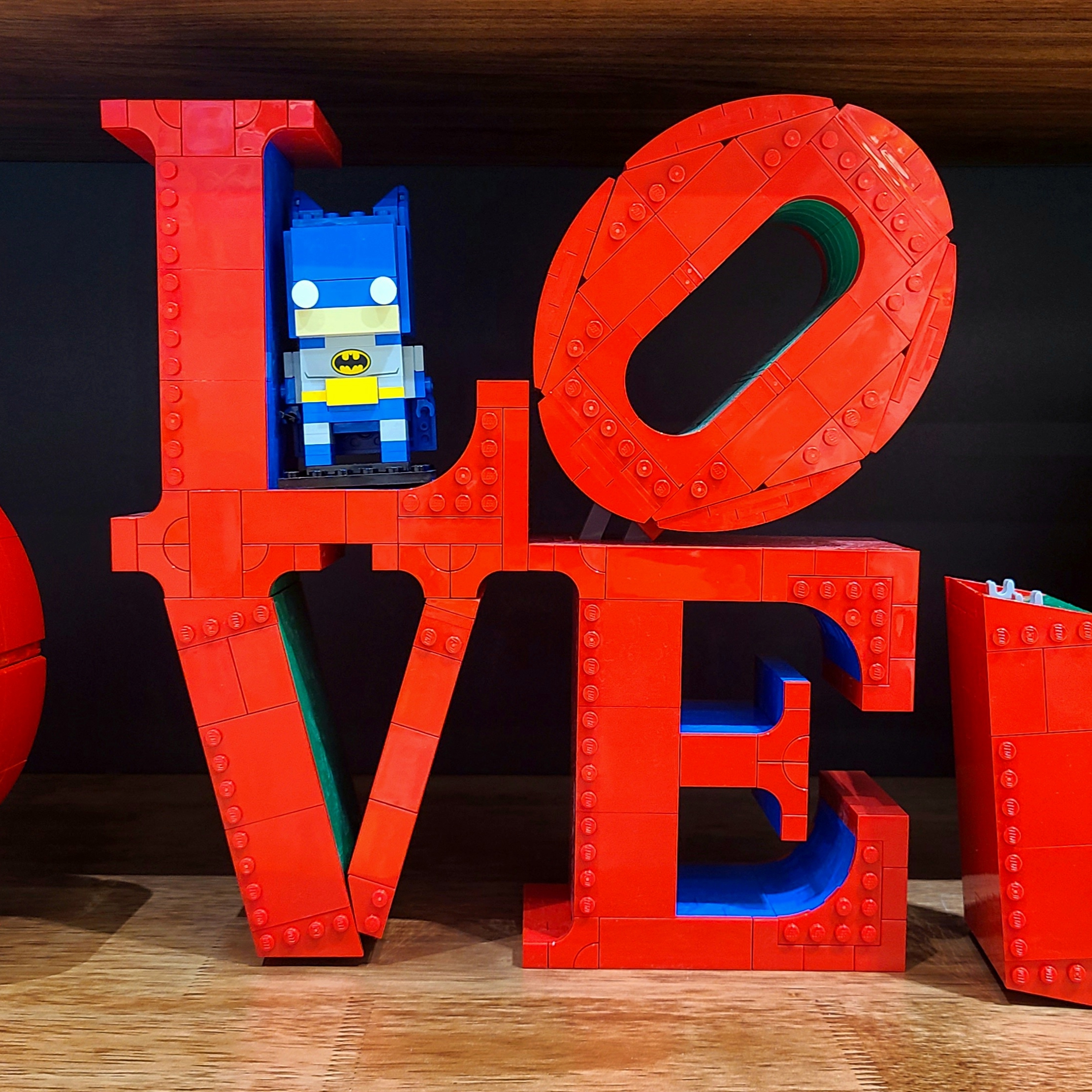 Lego Idea Tuxedo Cat, Lego Red London Phone Box 착용 스타일 - 3