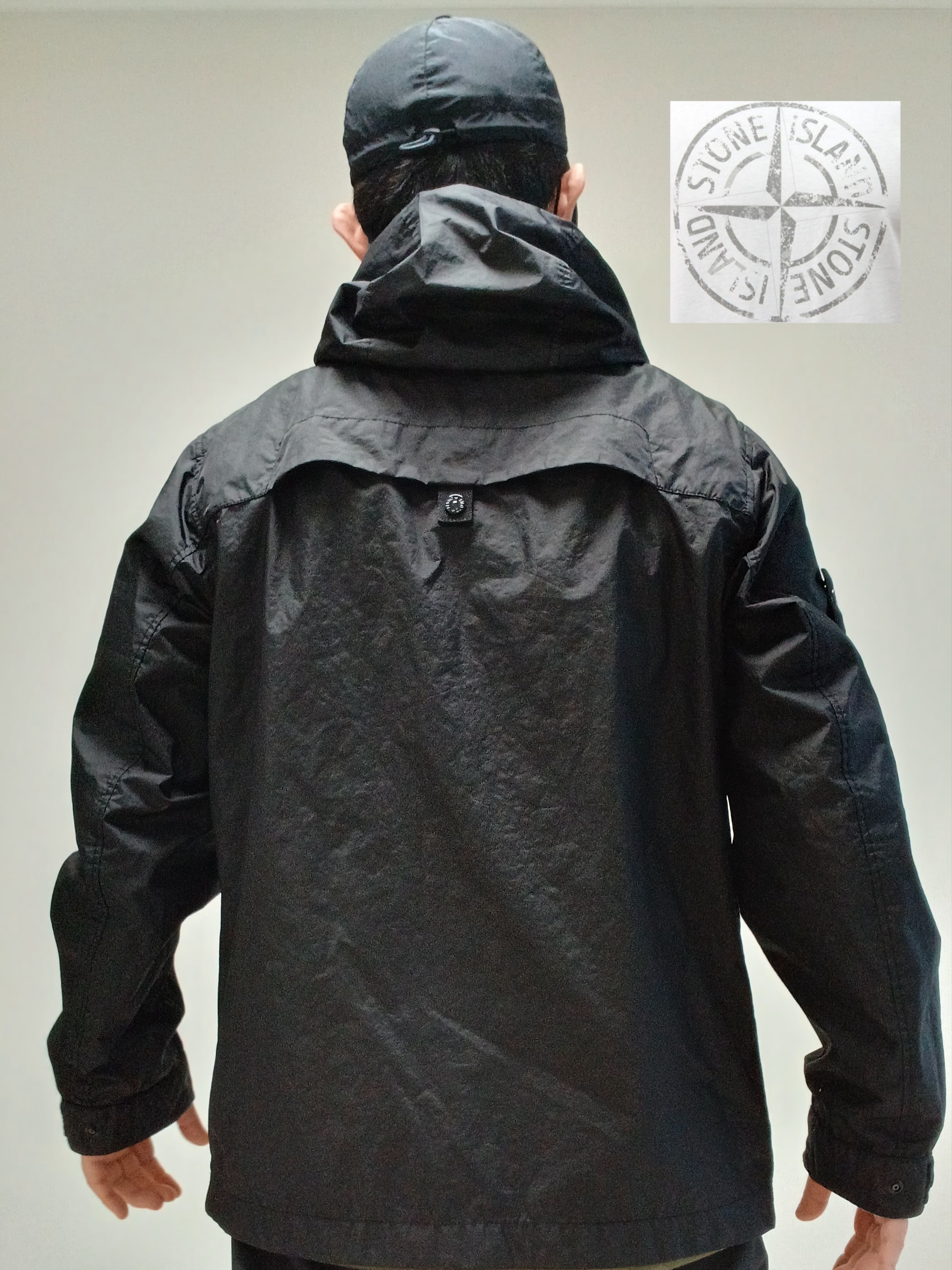 Stone Island 4100093 Water-Resistant Hooded Jacket Black - 25SS 착용 스타일 - 2