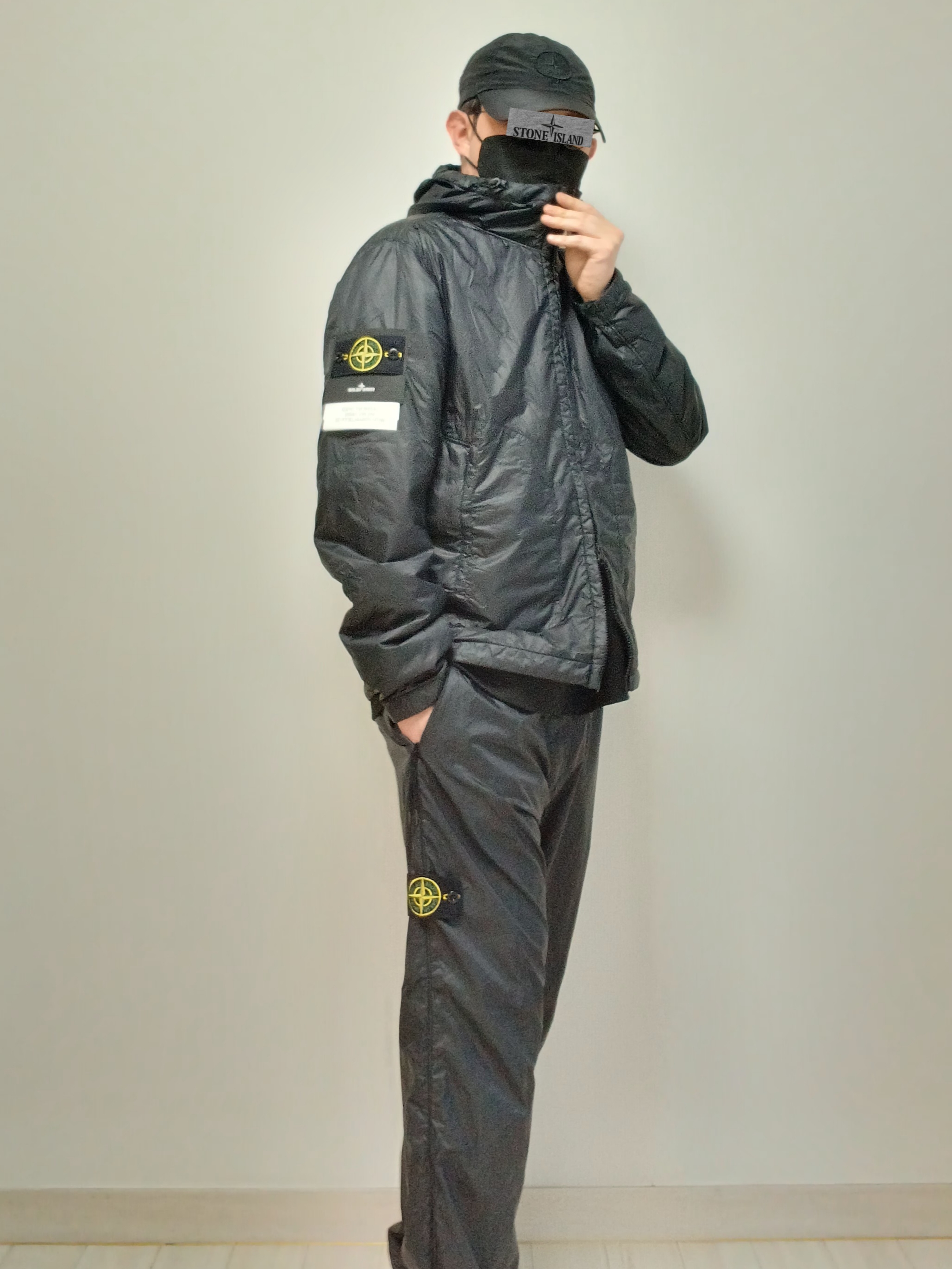 Stone Island 42025 Packable Garment Dyed Micro Yarn with Primaloft TC Hooded Jacket Black - 23SS 착용 스타일 - 5