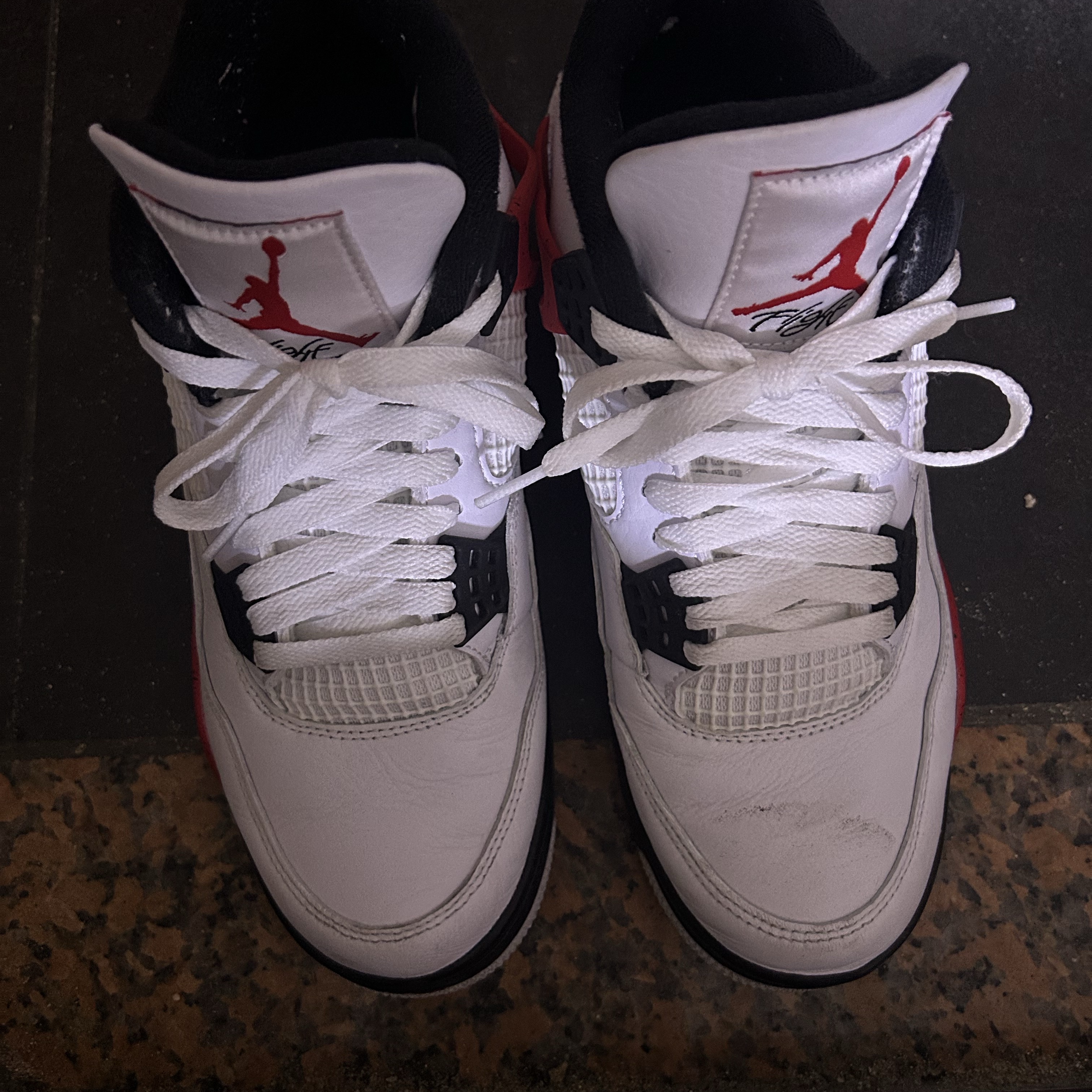 Jordan 4 Retro Red Cement 착용 스타일