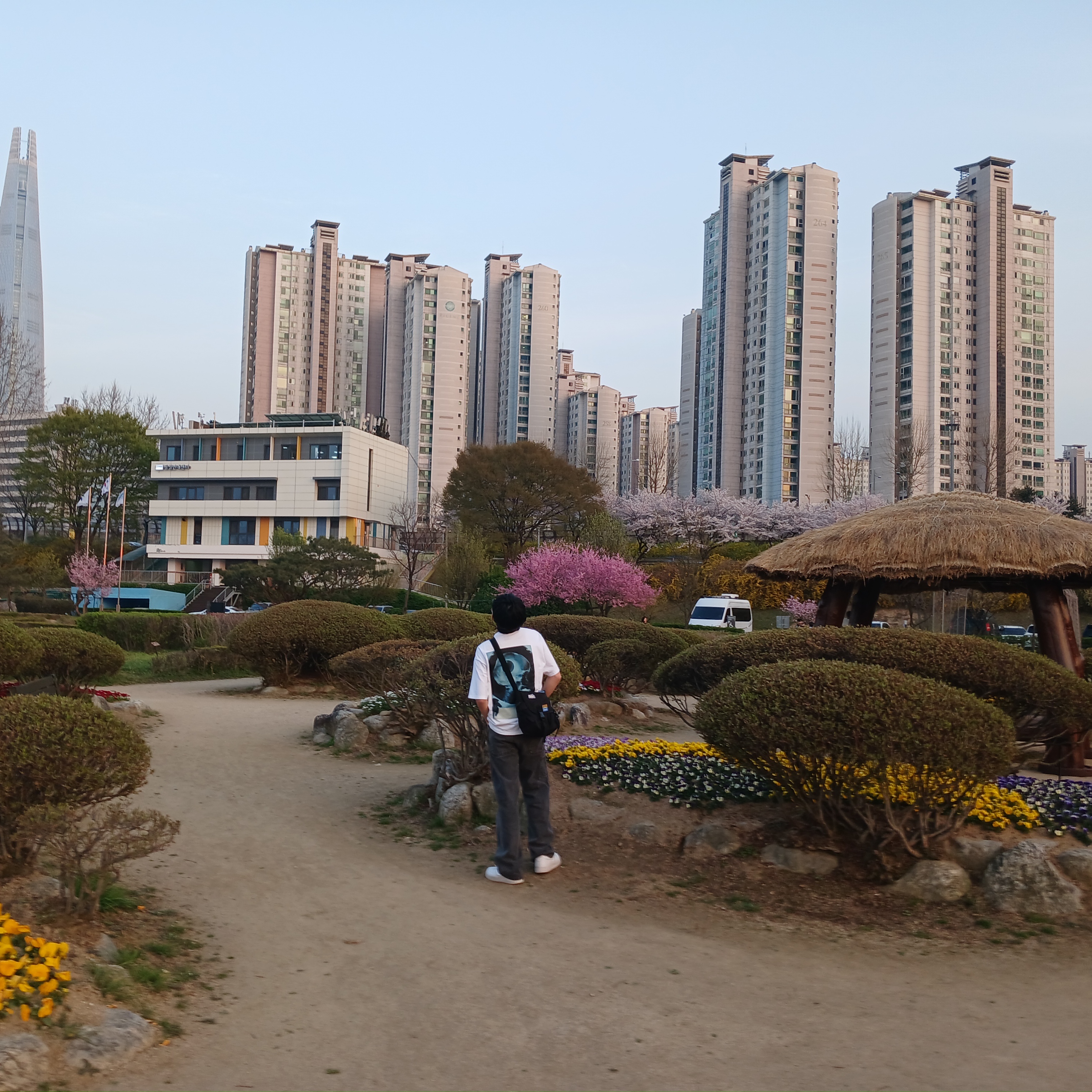 (W) BLR Pointiness Embroidery Wide Denim Pants, Nike Air Force 1 '07 Low White 착용 스타일 - 1