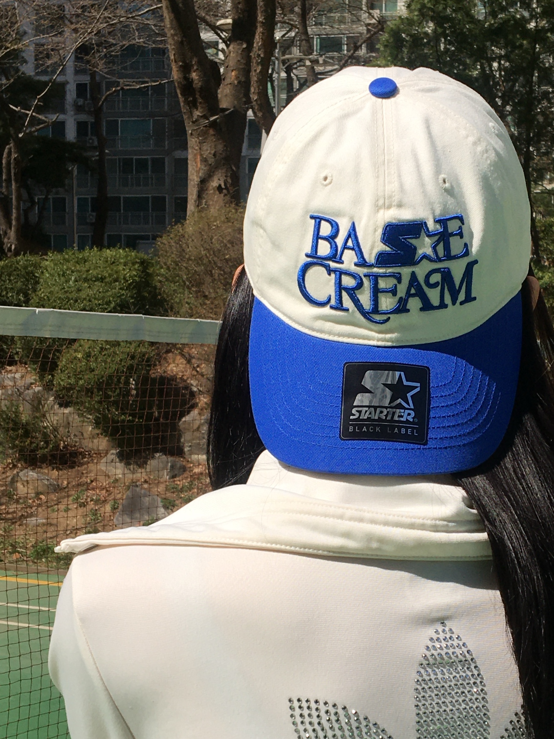 Starter x Basecream Two Tone Ball Cap Blue 착용 스타일 - 4