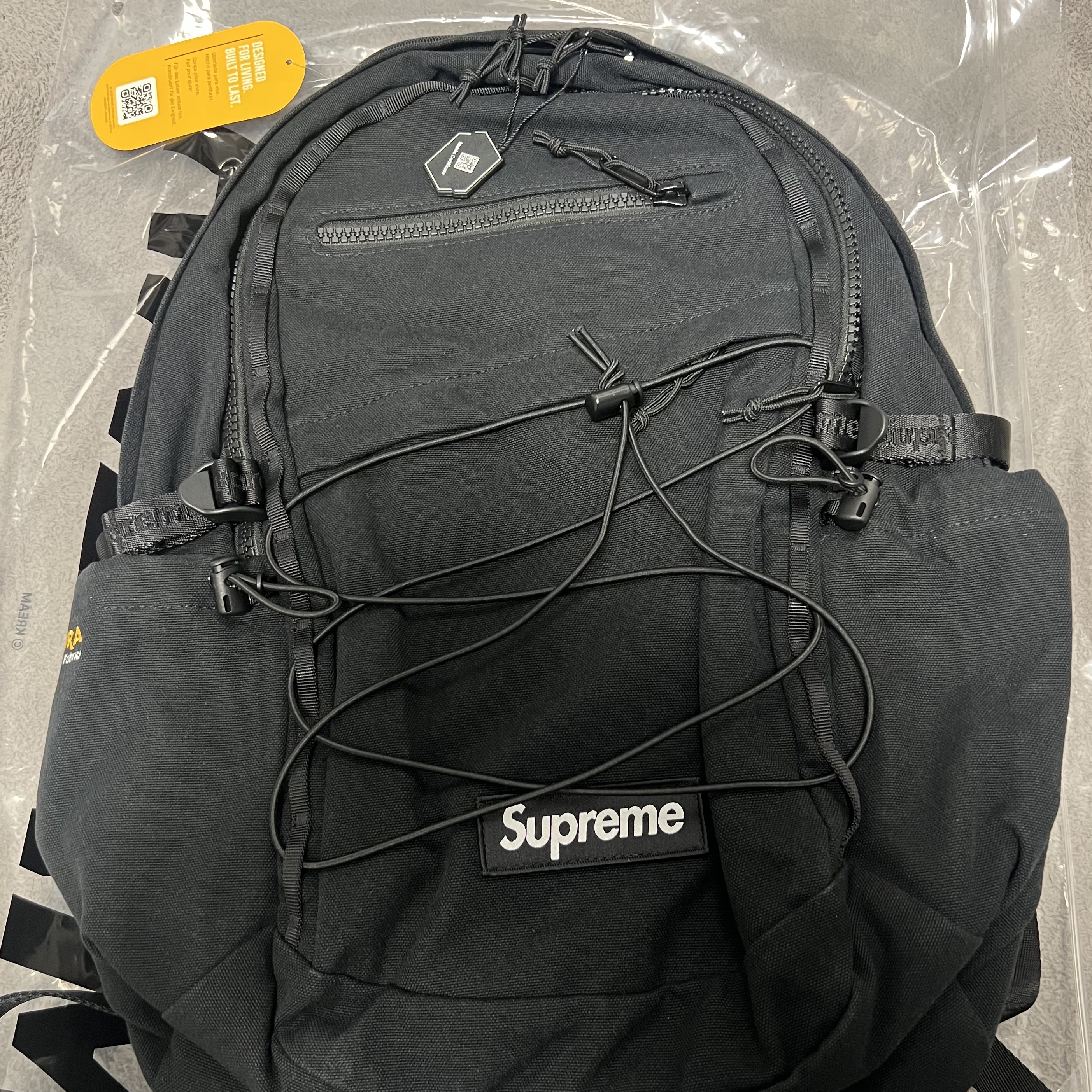 Supreme Backpack Black - 25SS 착용 스타일
