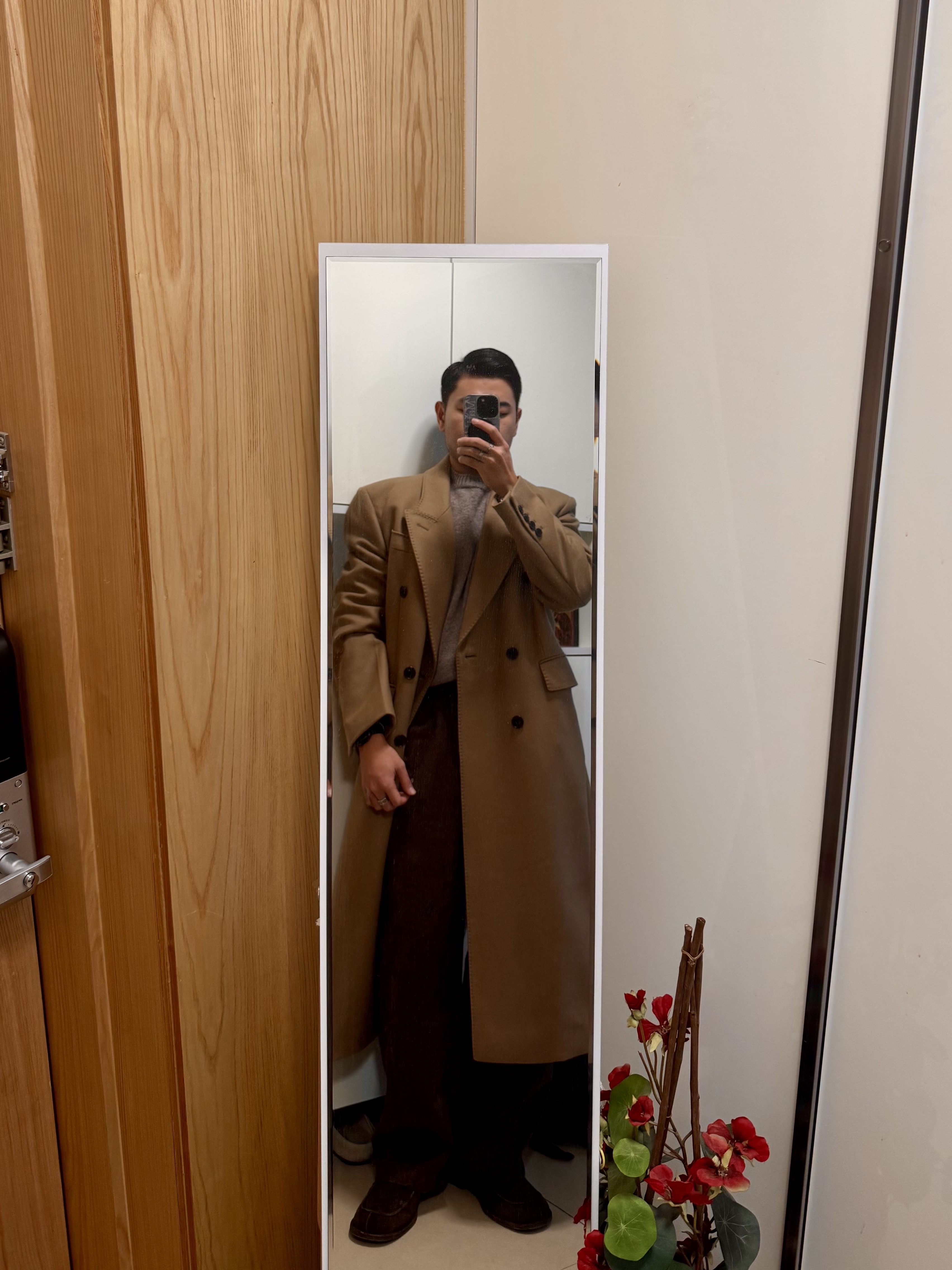 DIVEIN Washed Curved Chino Pants Brown 착용 스타일