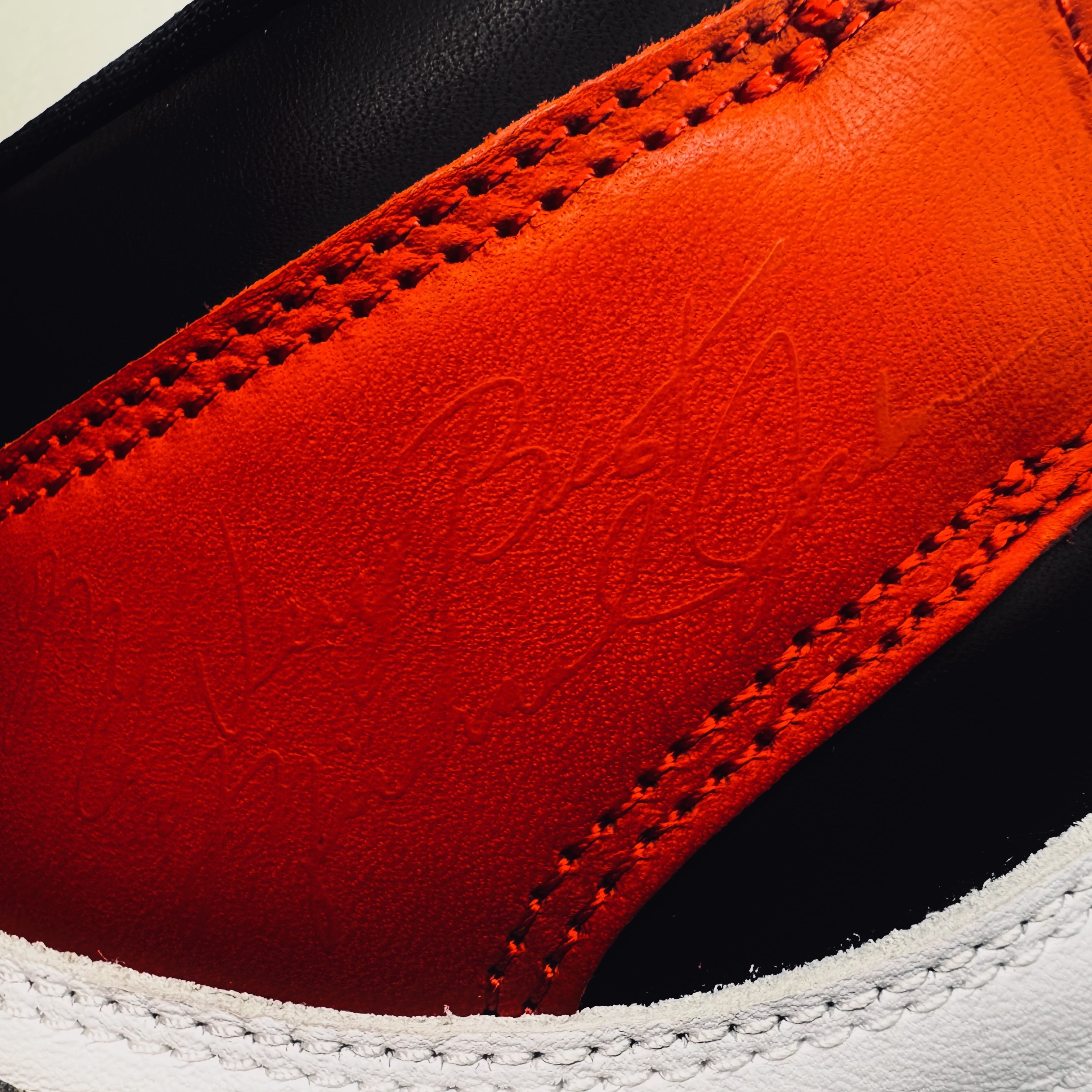 Jordan 1 Retro High OG Black Toe 착용 스타일 - 1