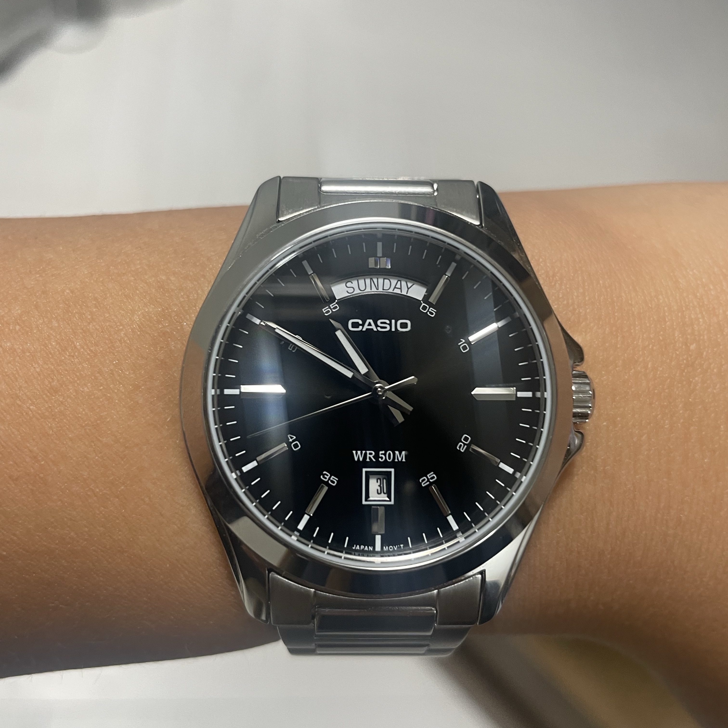 Casio MTP-1370D-1A1 착용 스타일